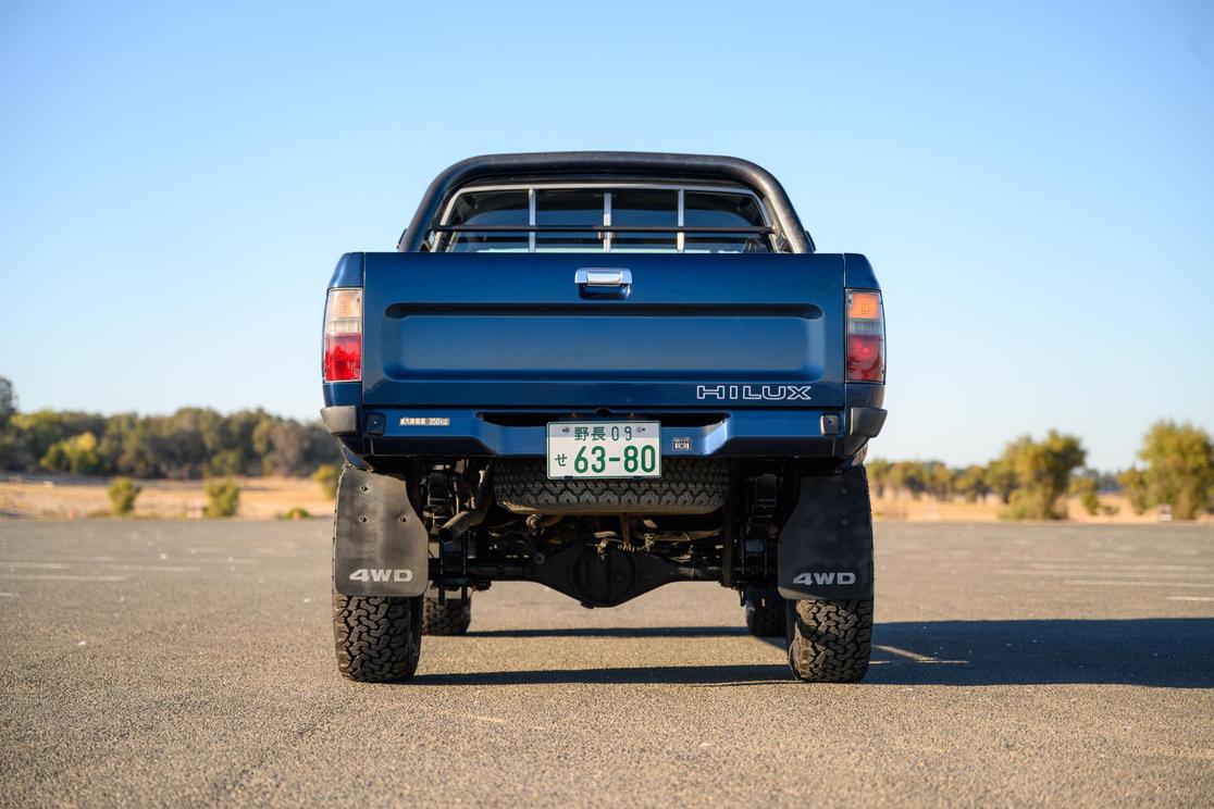 1996-toyota-hilux-ssr-04