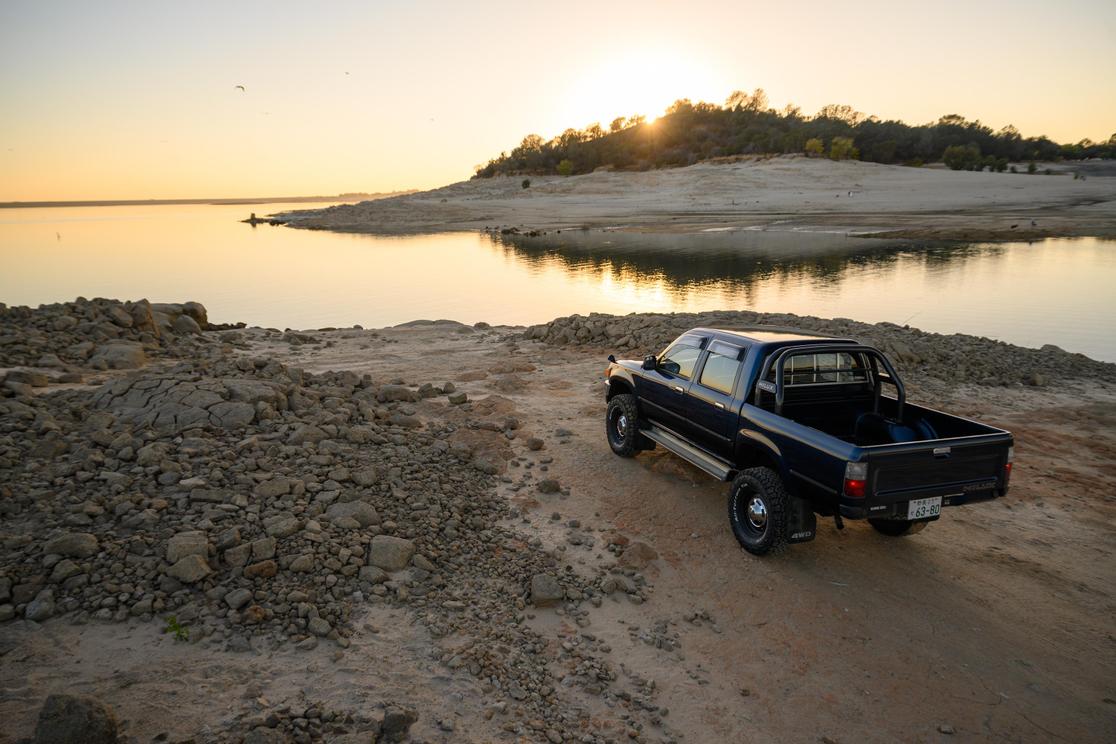 1996-toyota-hilux-ssr-21