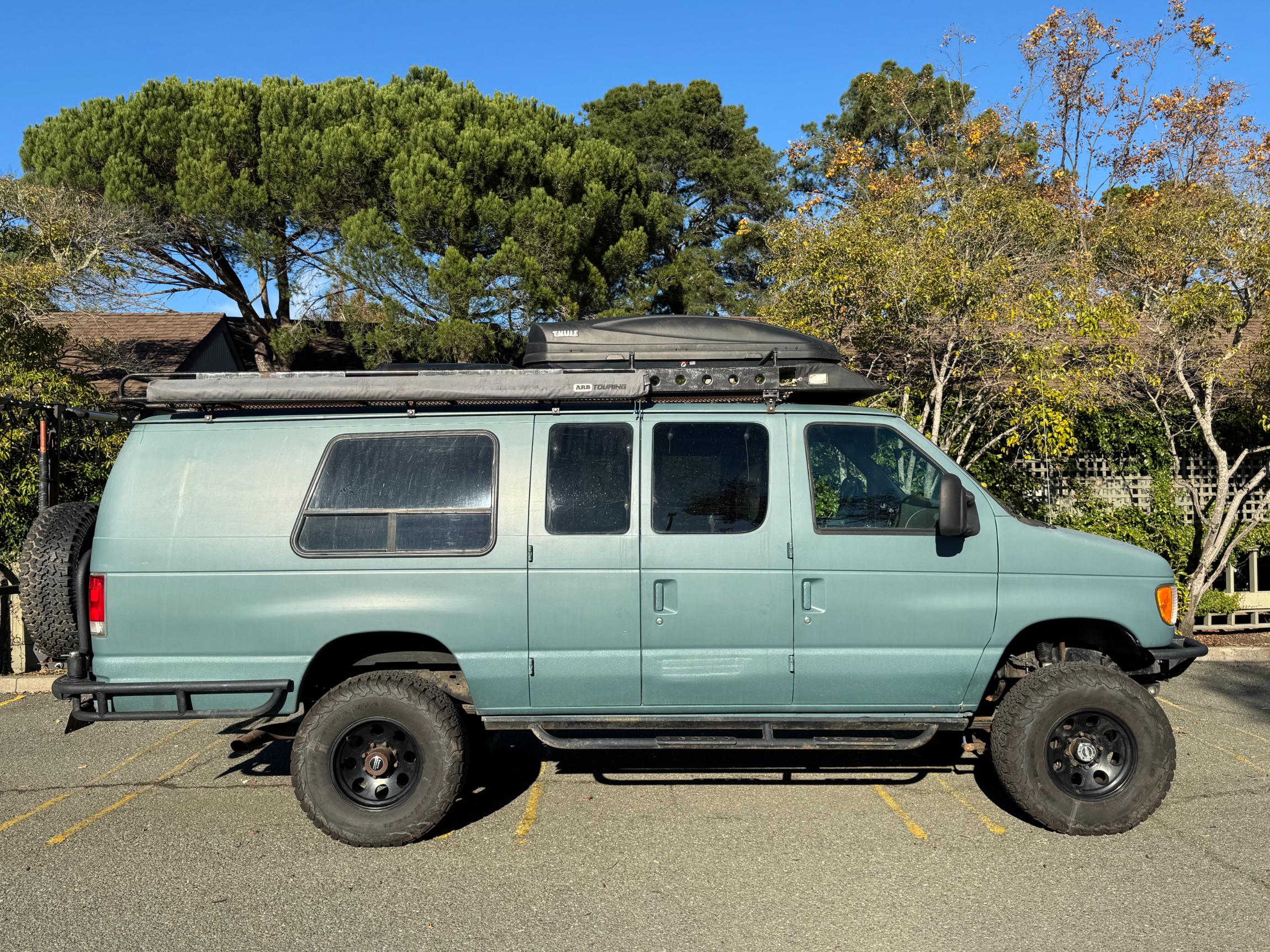 1998-ford-e350-power-stroke-turbo-diesel-camper-for-sale-02