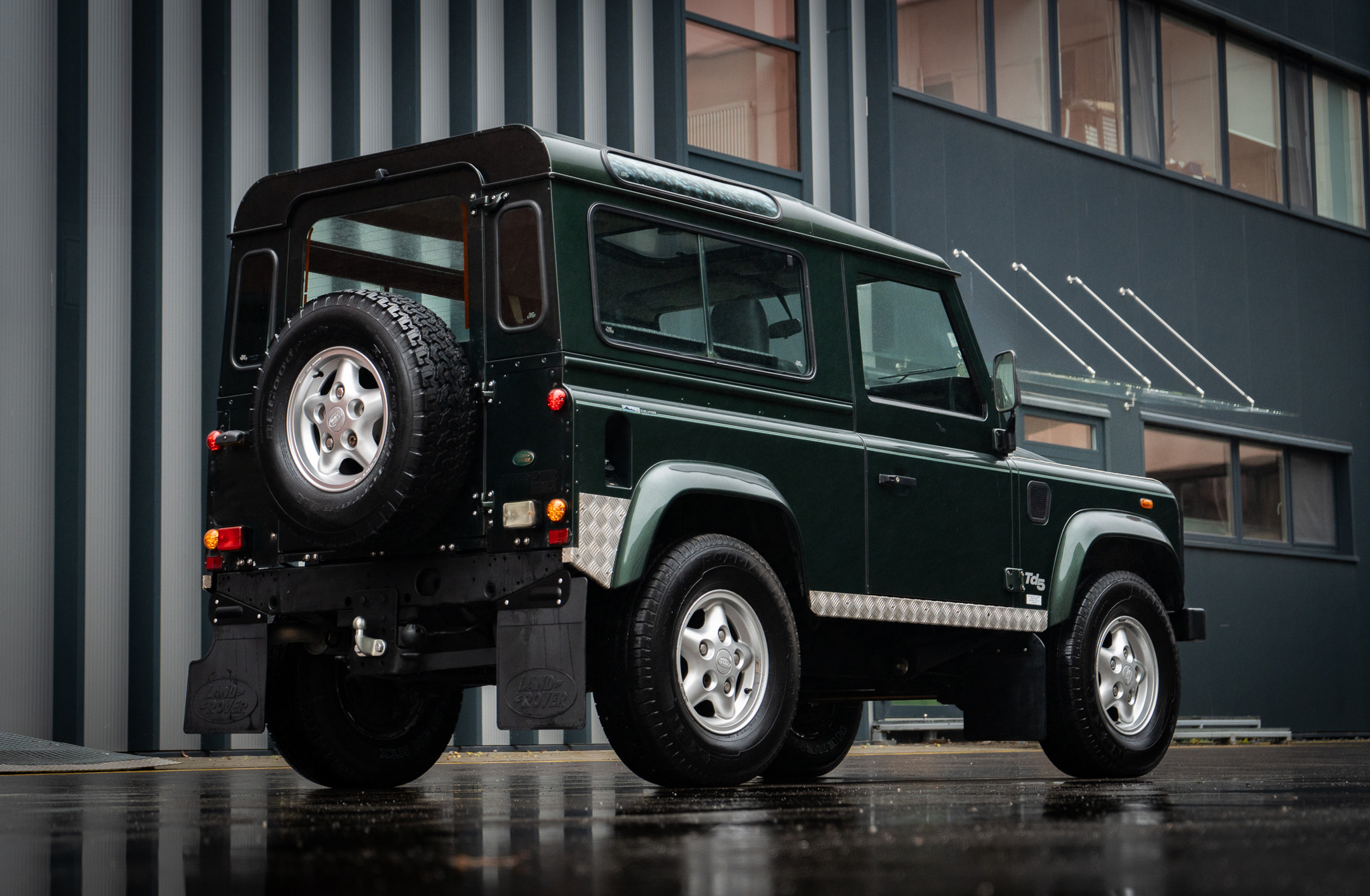 1999-land-rover-defender-td5-for-sale-03