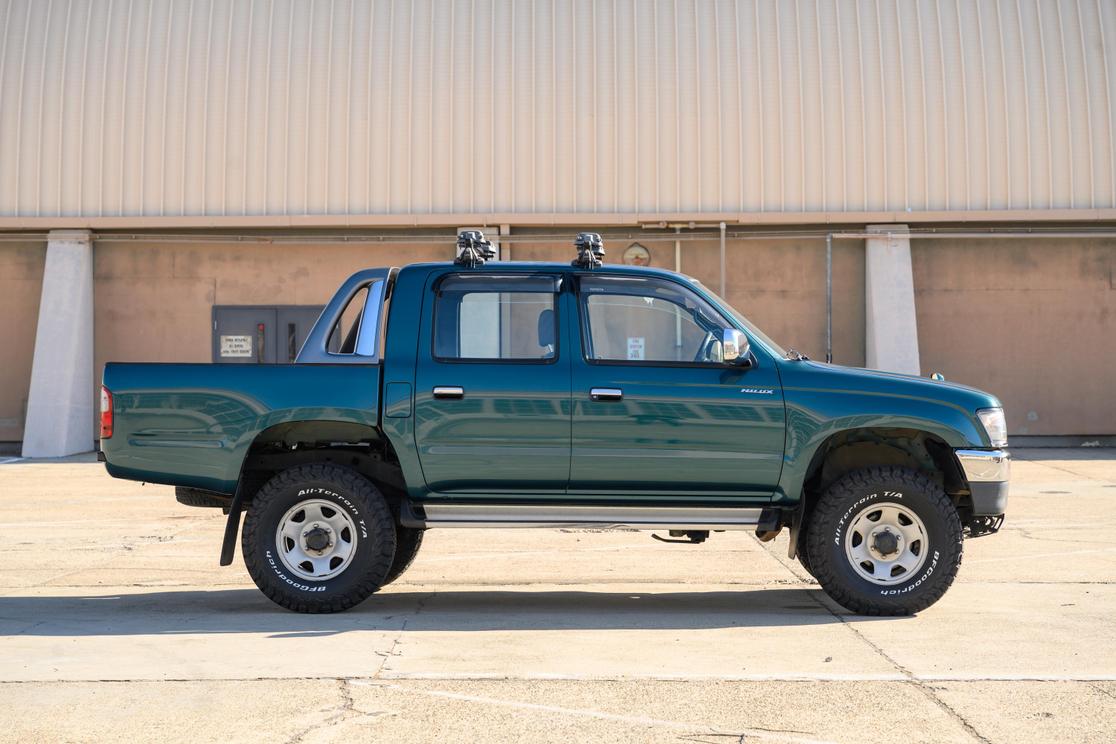 1999-toyota-hilux-sport-02