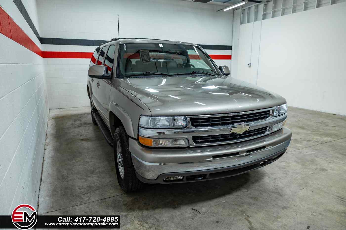 2001-Chevrolet-Suburban-LT-for-sale-06