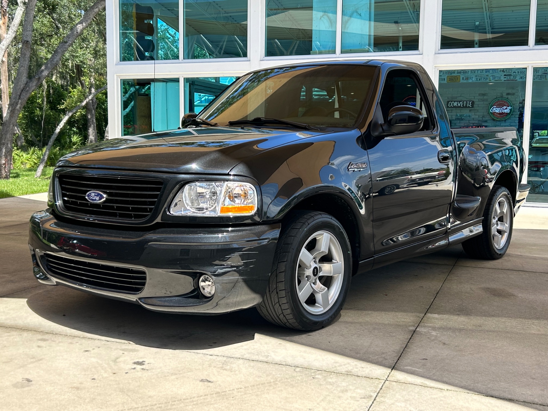 2001-ford-f-150-lightning-for-sale-02