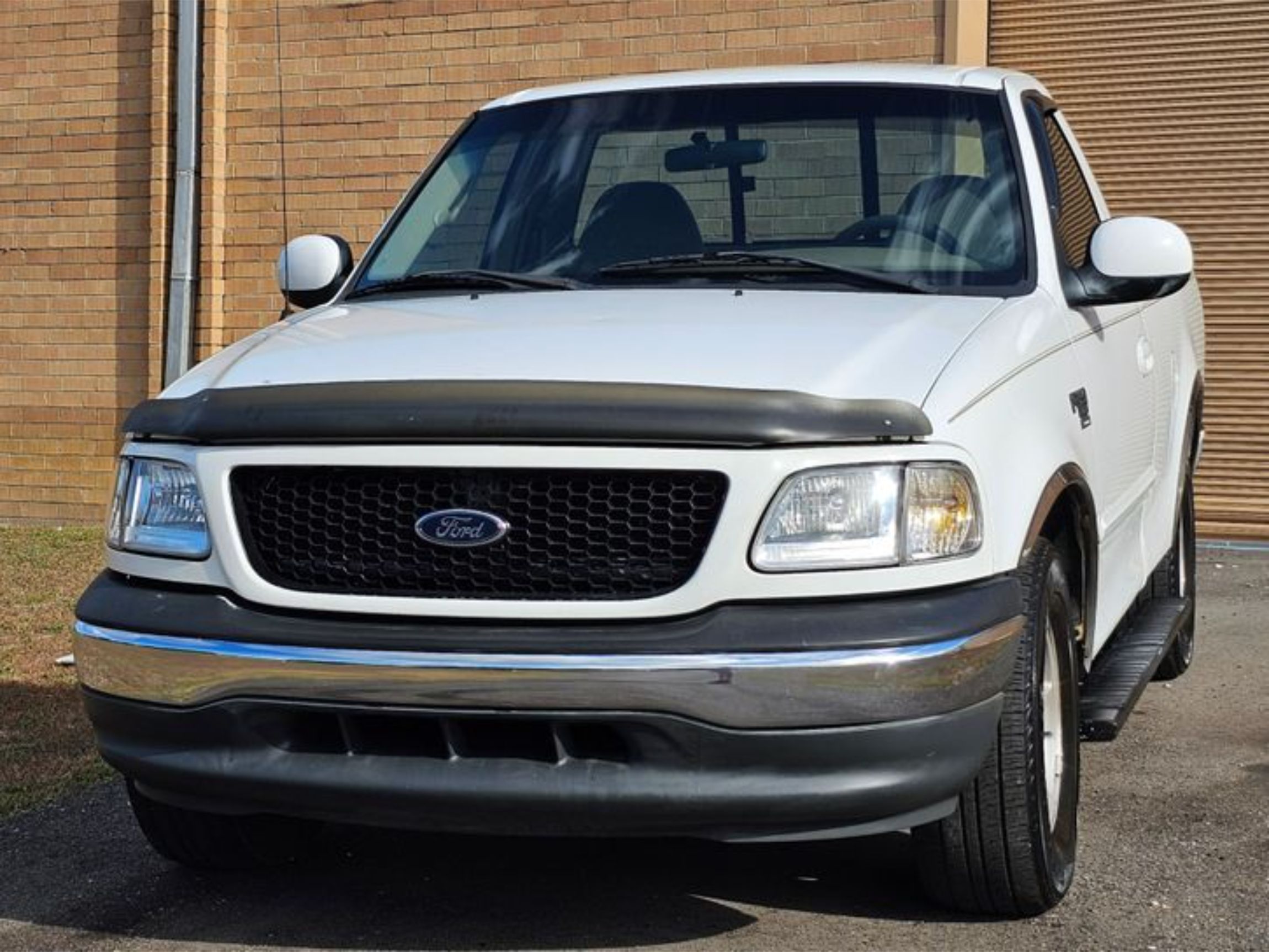 2001-ford-f-150-xlt-styleside-for-sale-01