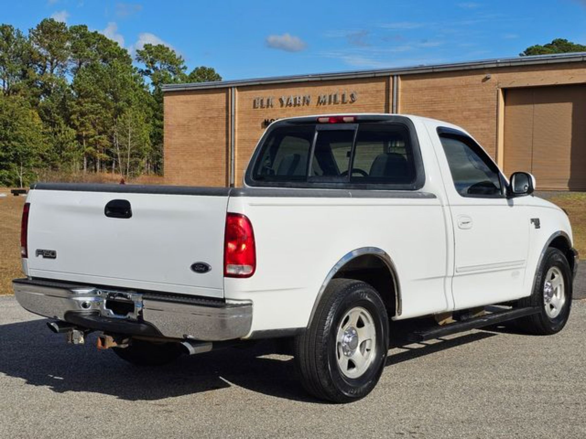 2001-ford-f-150-xlt-styleside-for-sale-06