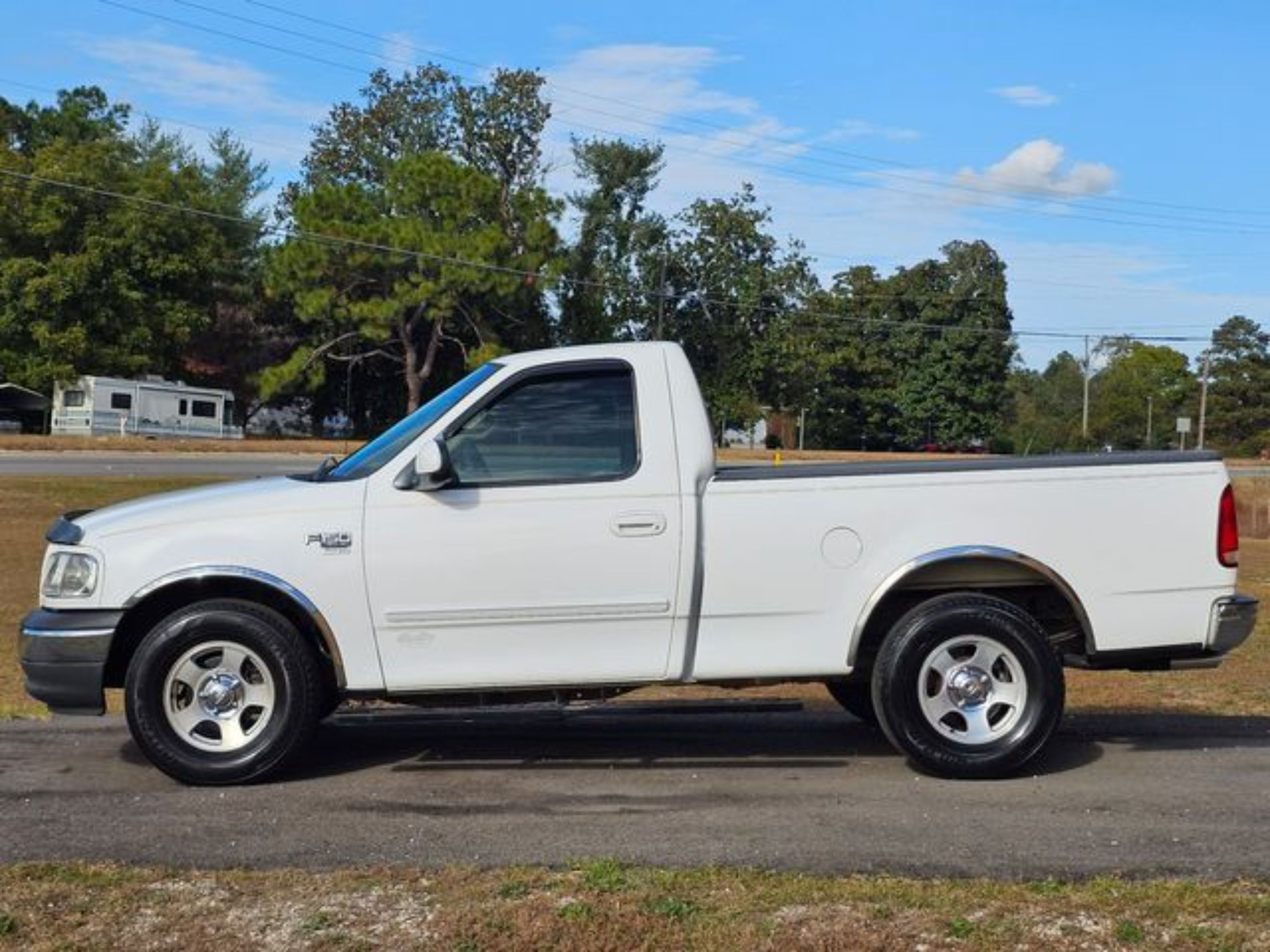 2001-ford-f-150-xlt-styleside-for-sale-10