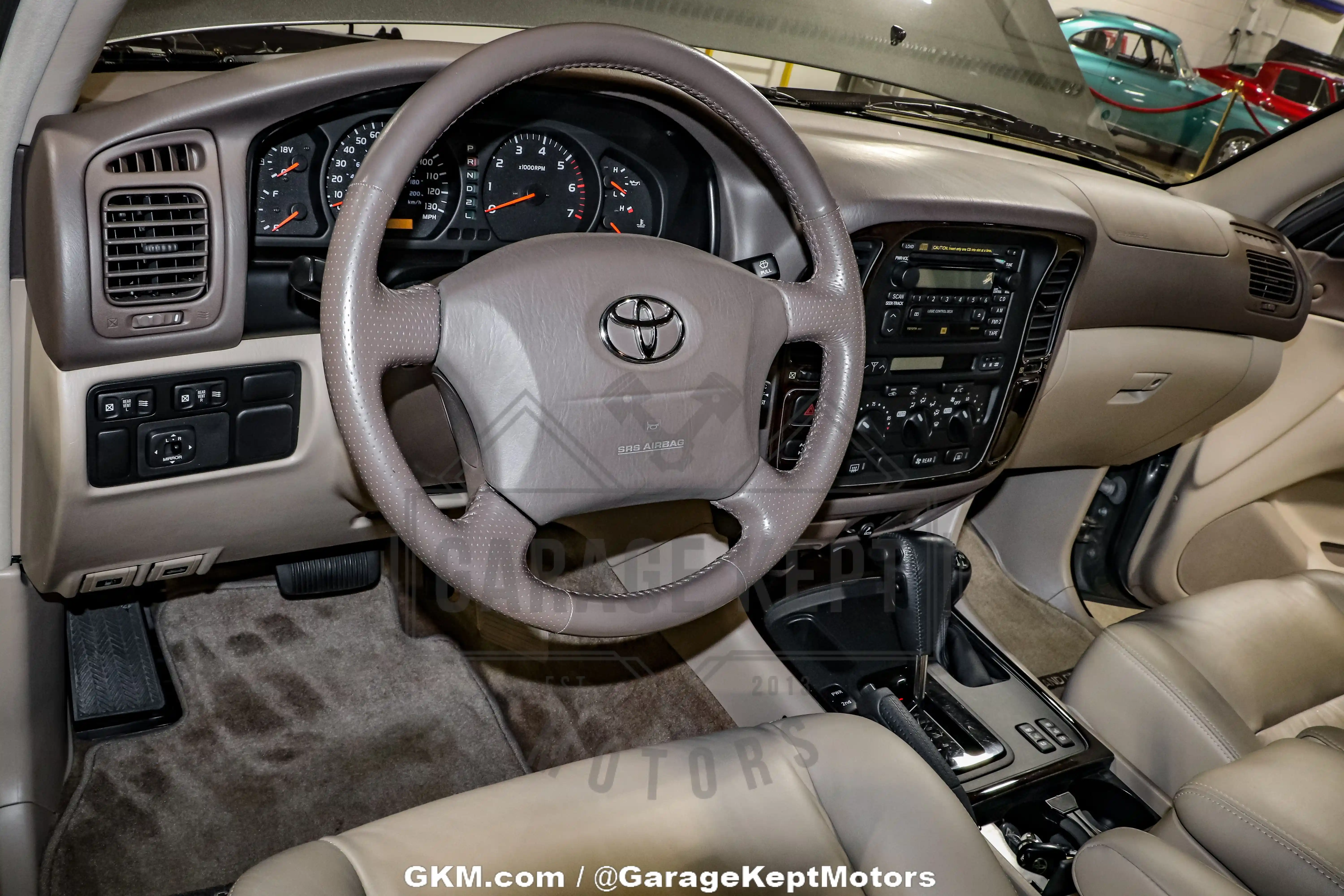 2001-toyota-land-cruiser-for-sale-03