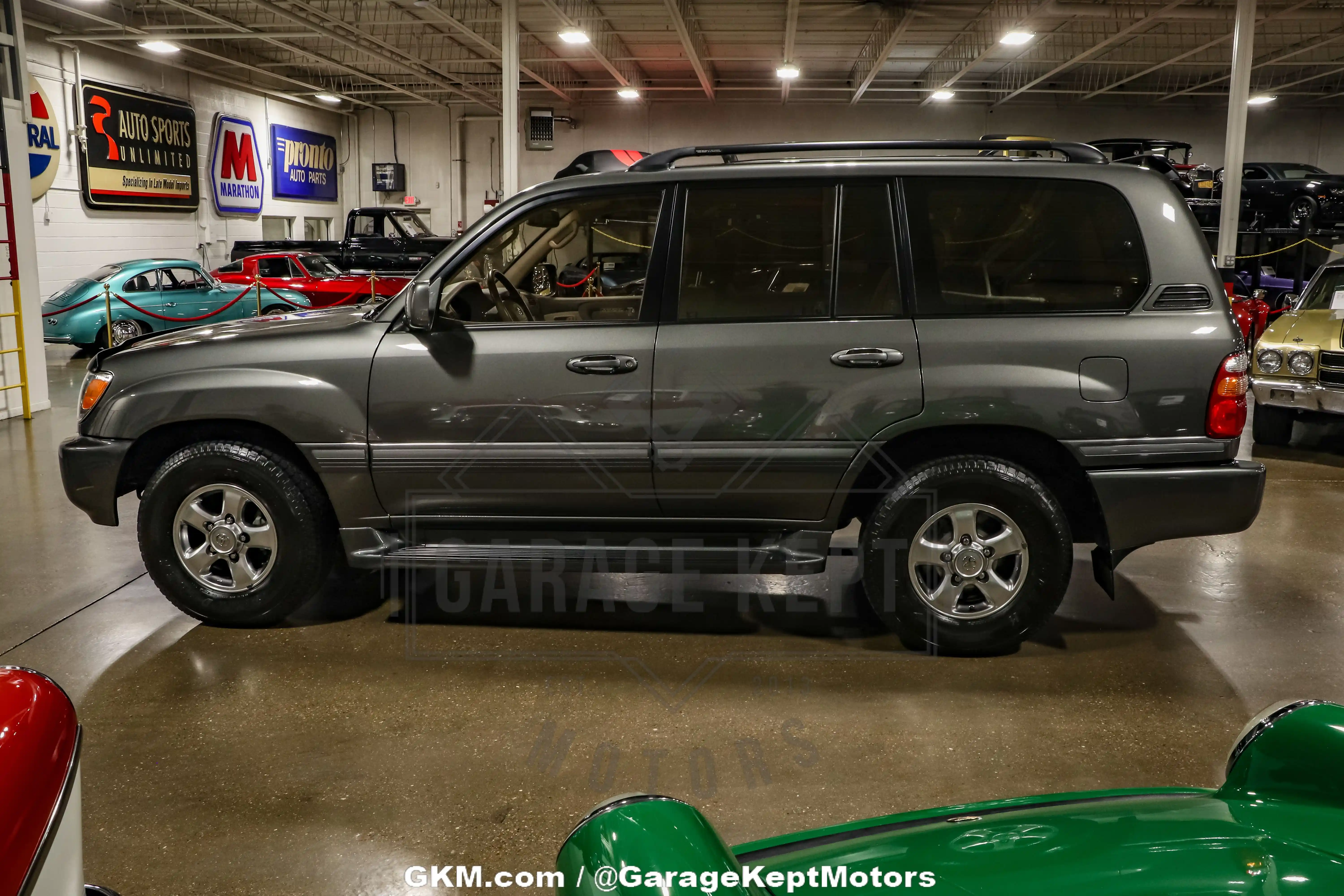 2001-toyota-land-cruiser-for-sale-08