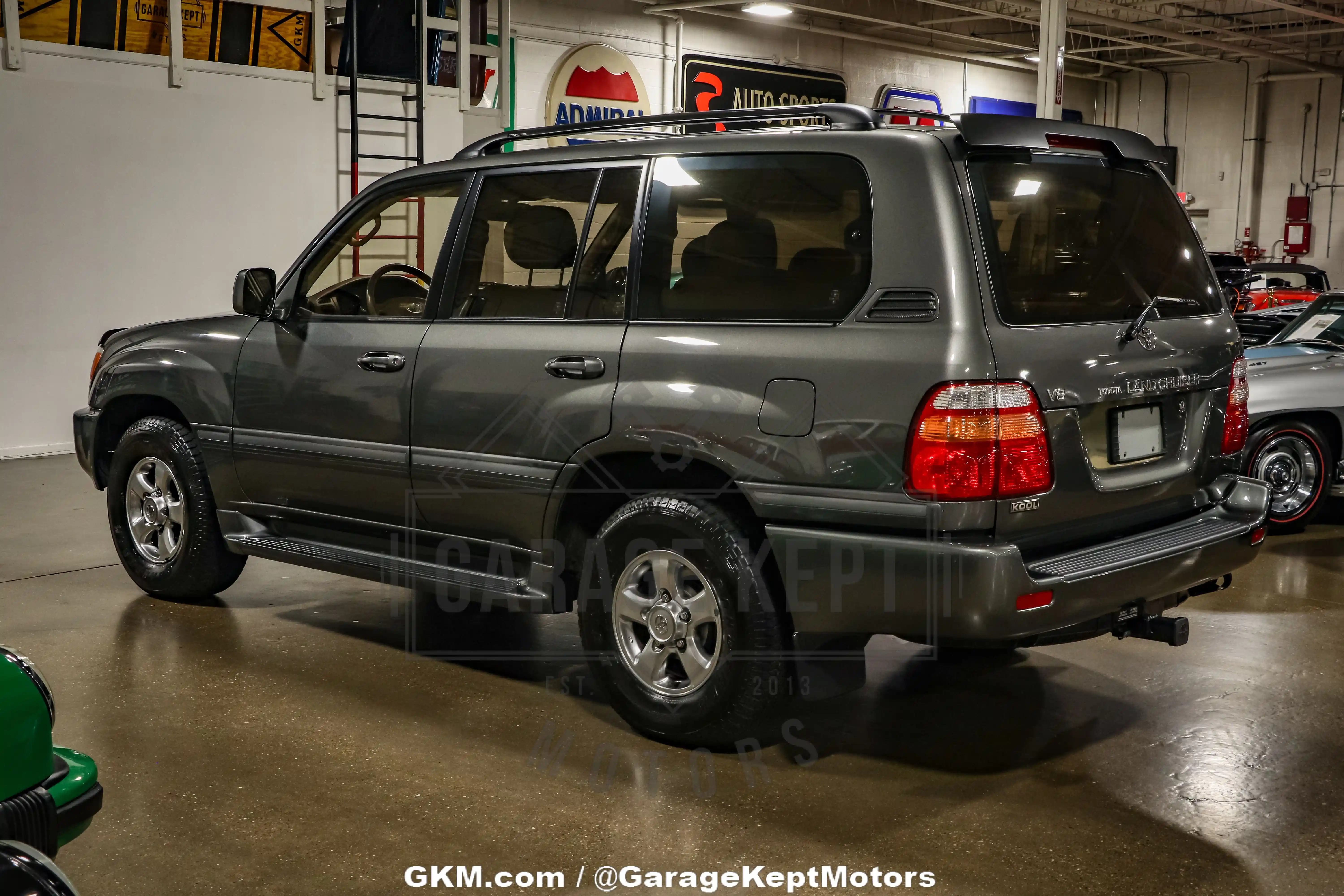 2001-toyota-land-cruiser-for-sale-09