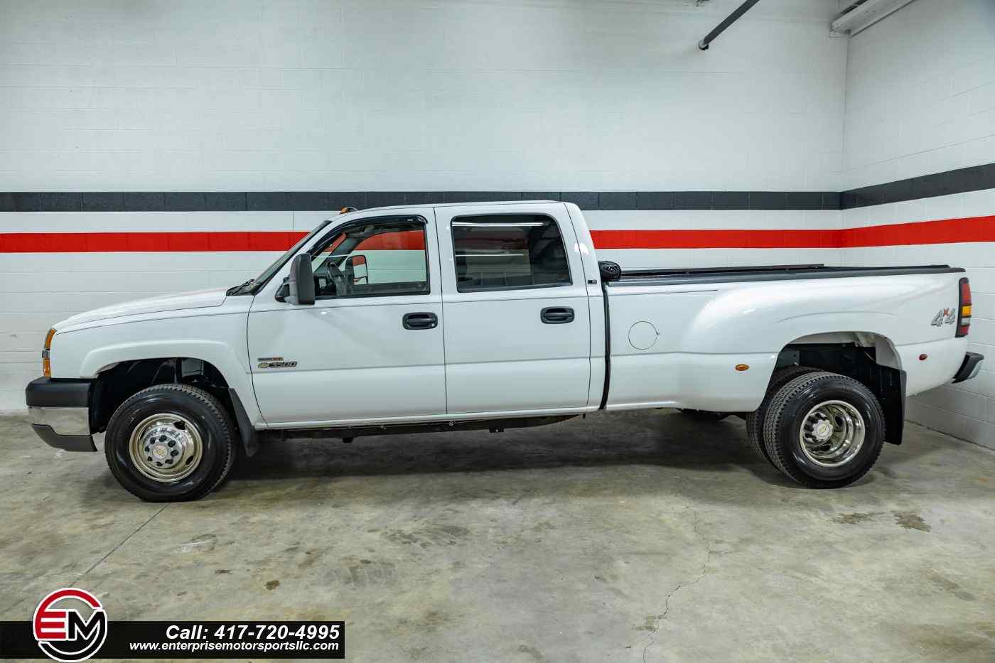 2004-Chevrolet-Silverado-3500-DRW-for-sale-02