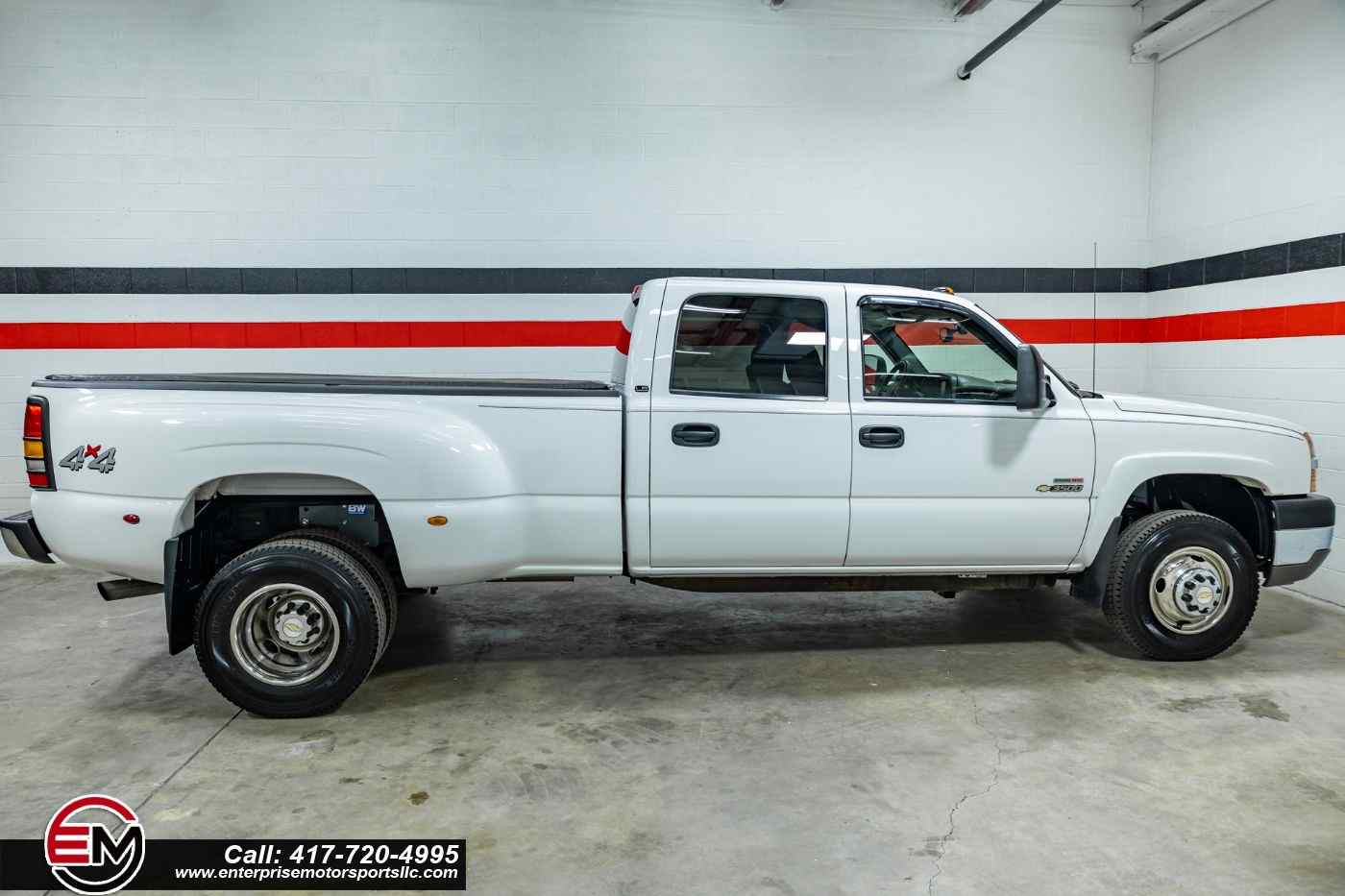 2004-Chevrolet-Silverado-3500-DRW-for-sale-06