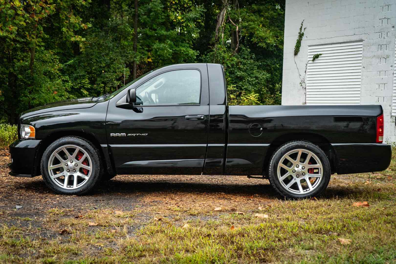 2005-dodge-ram-1500-srt-10-for-sale-04