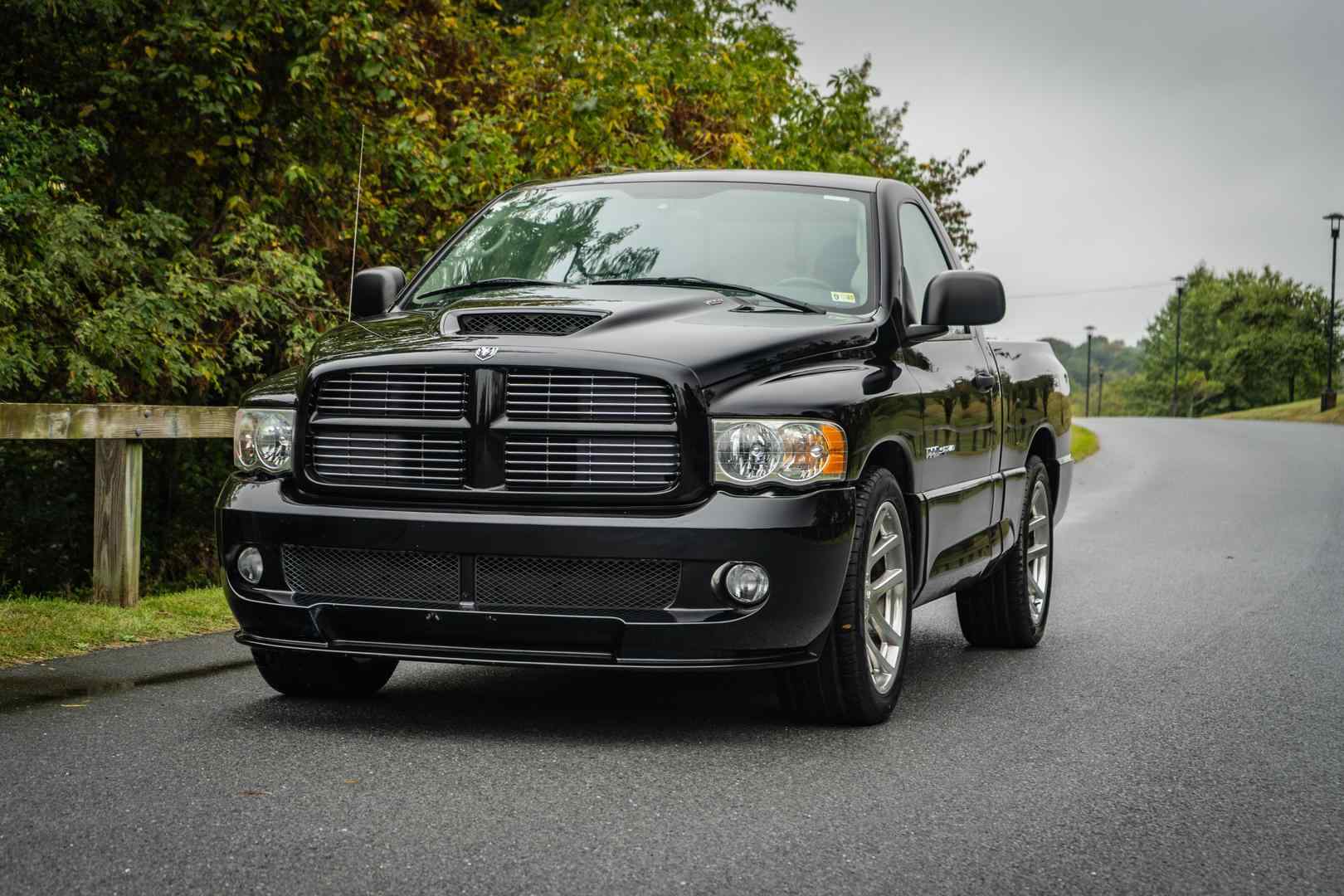 2005-dodge-ram-1500-srt-10-for-sale-05