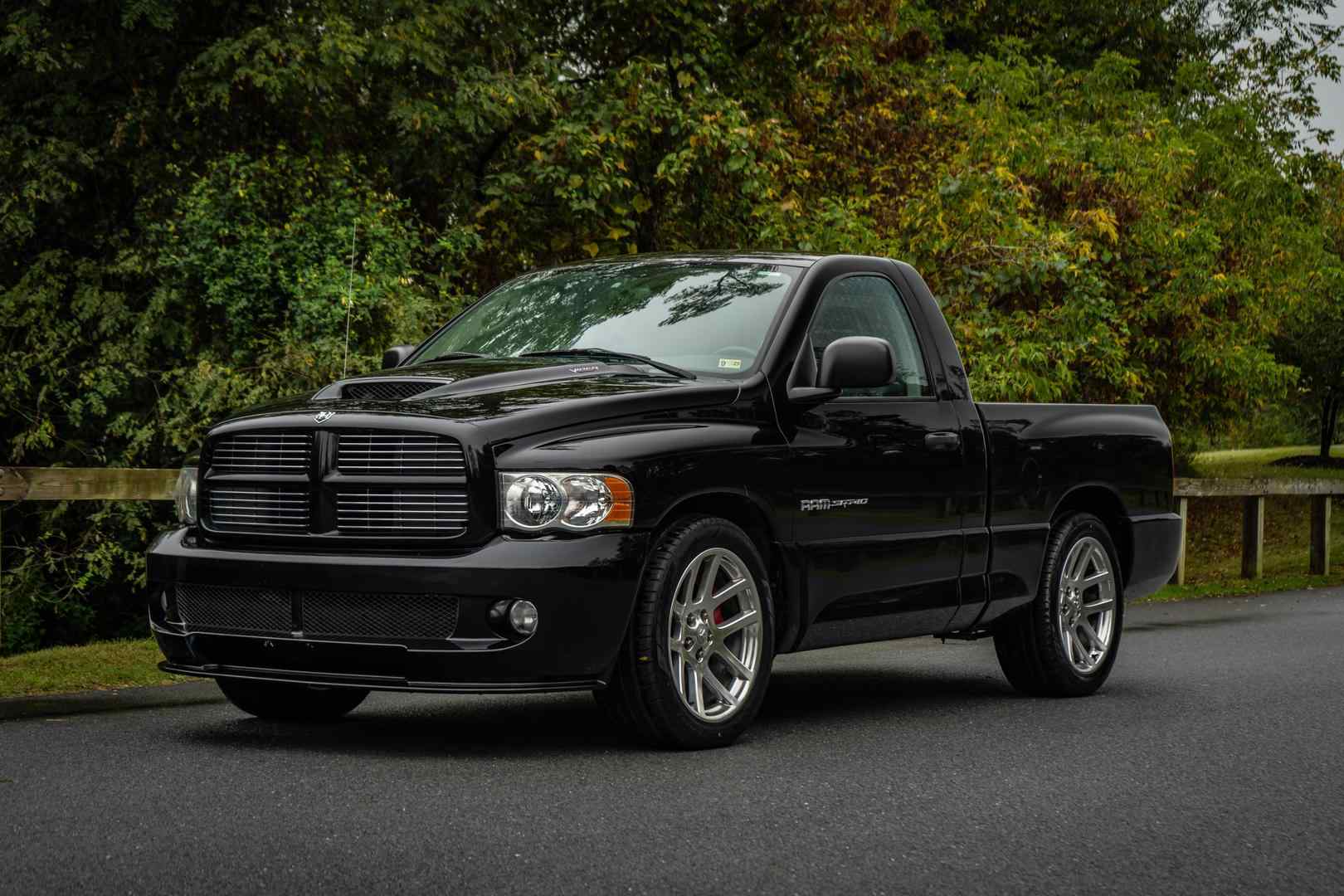 2005-dodge-ram-1500-srt-10-for-sale-06