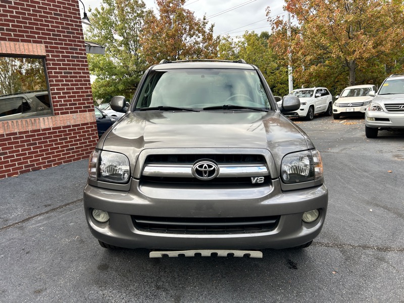 2005-toyota-sequoia-sr5-06