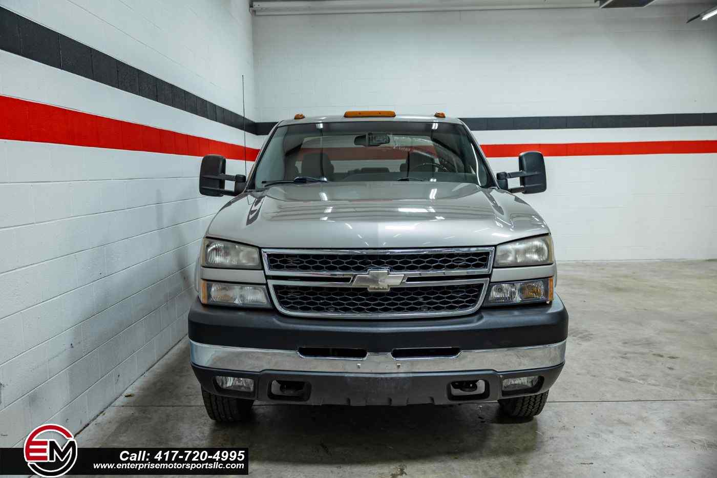 2006-Chevrolet-Silverado-3500-DRW-for-sale-08