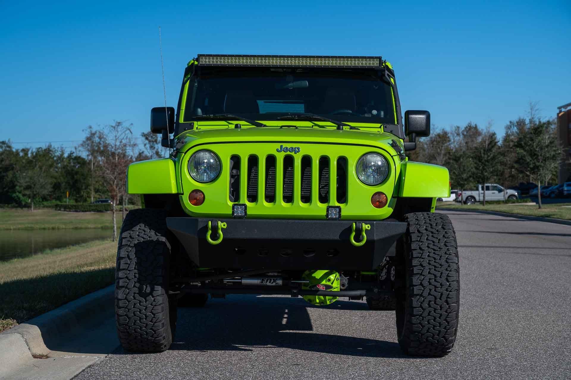 2012-jeep-wrangler-modified-for-sale-05