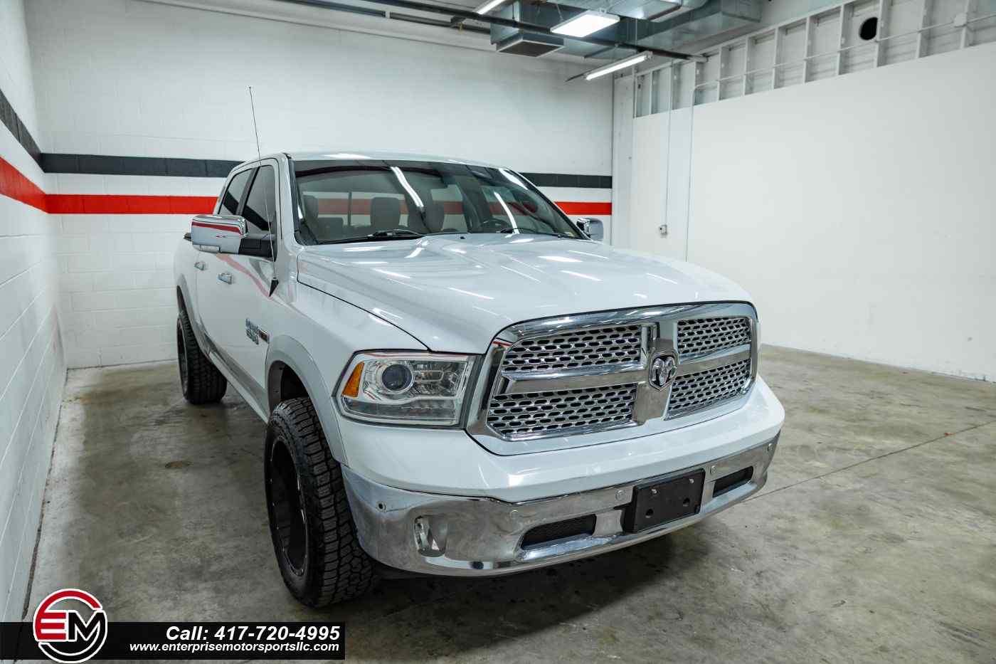 2015-Ram-1500-Laramie-for-sale-07