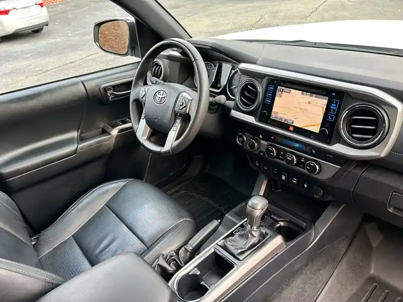 2019-toyota-tacoma-limited-double-cab-for-sale-40