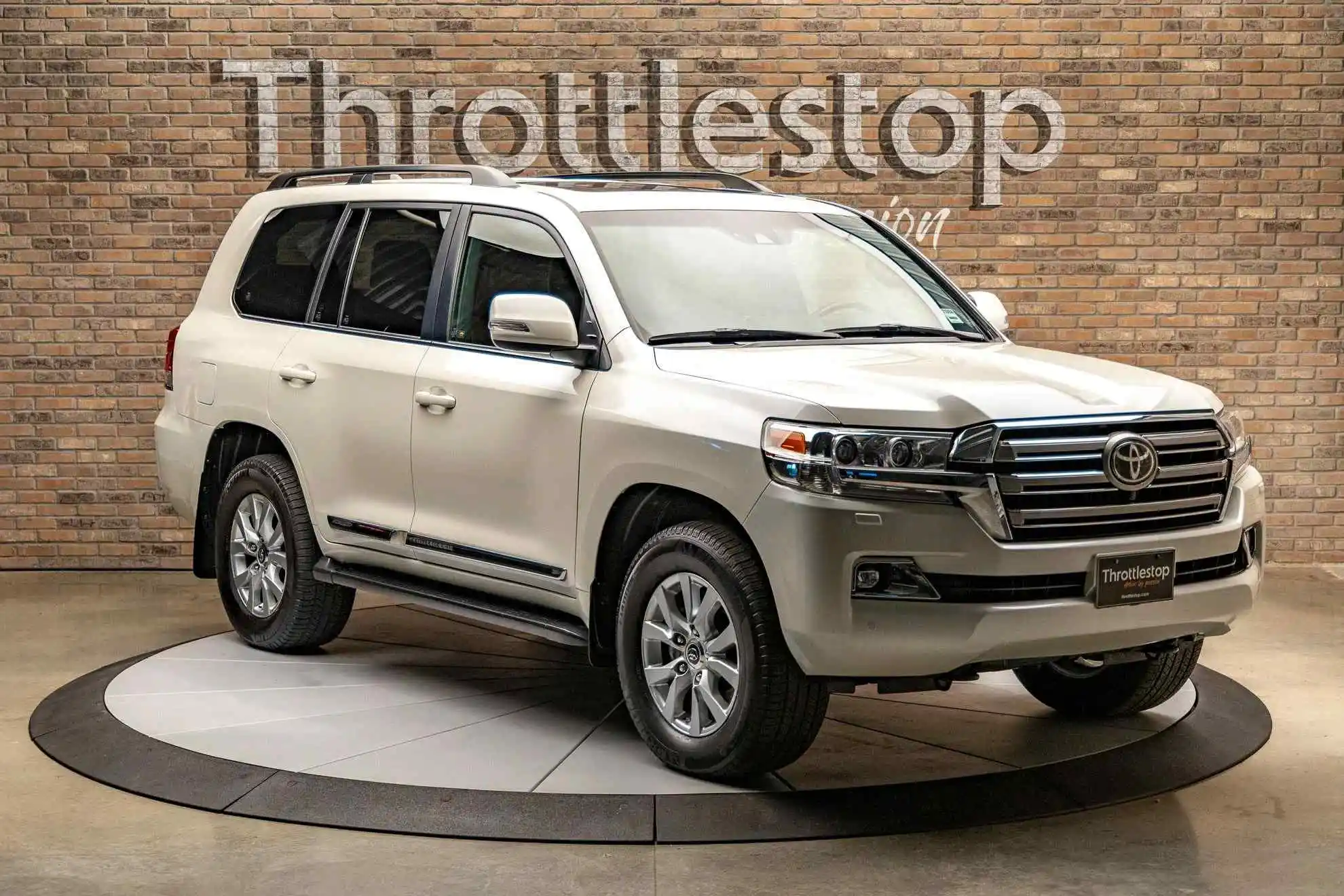 2020-toyota-landcruiser-for-sale-04