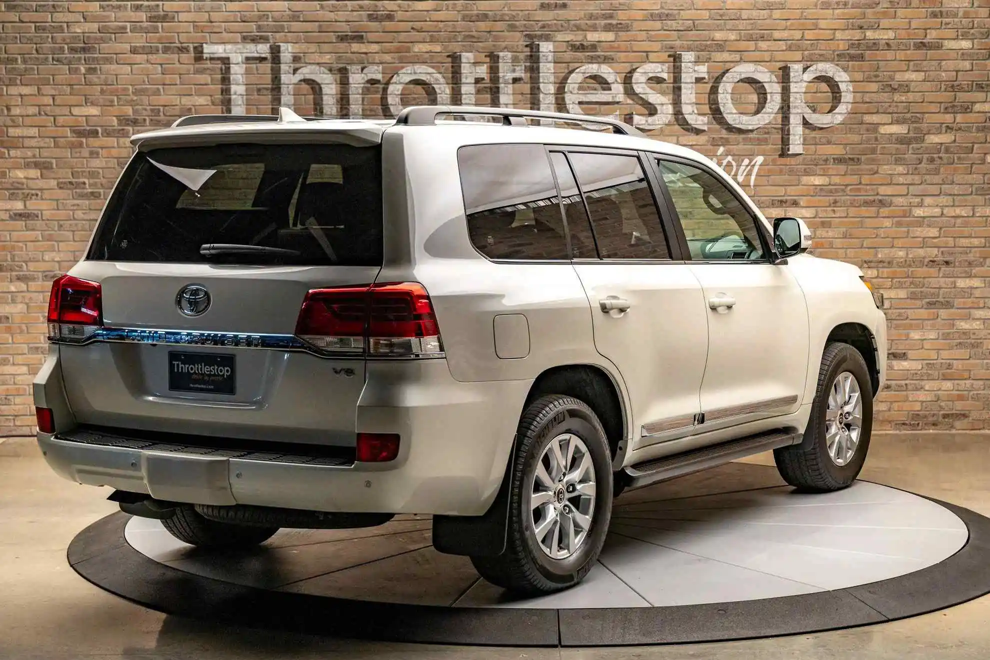 2020-toyota-landcruiser-for-sale-06