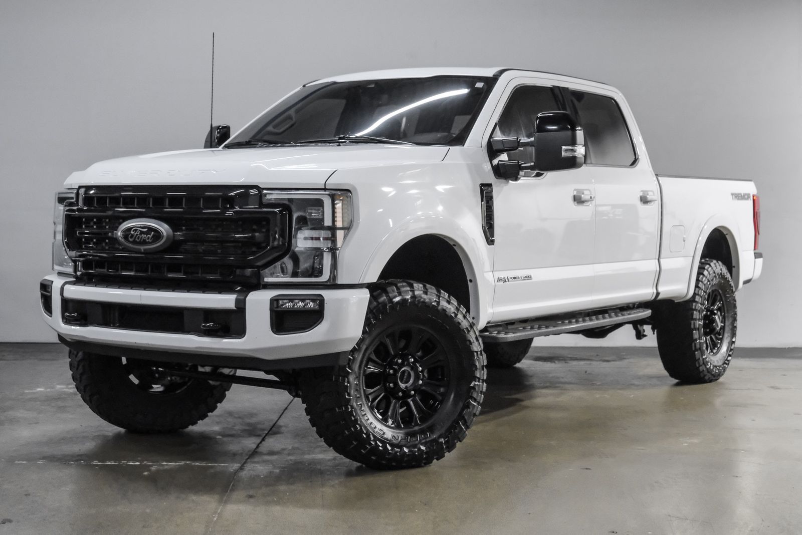 2021-ford-f250-lariat-super-duty-ultimate-tremor-for-sale-01