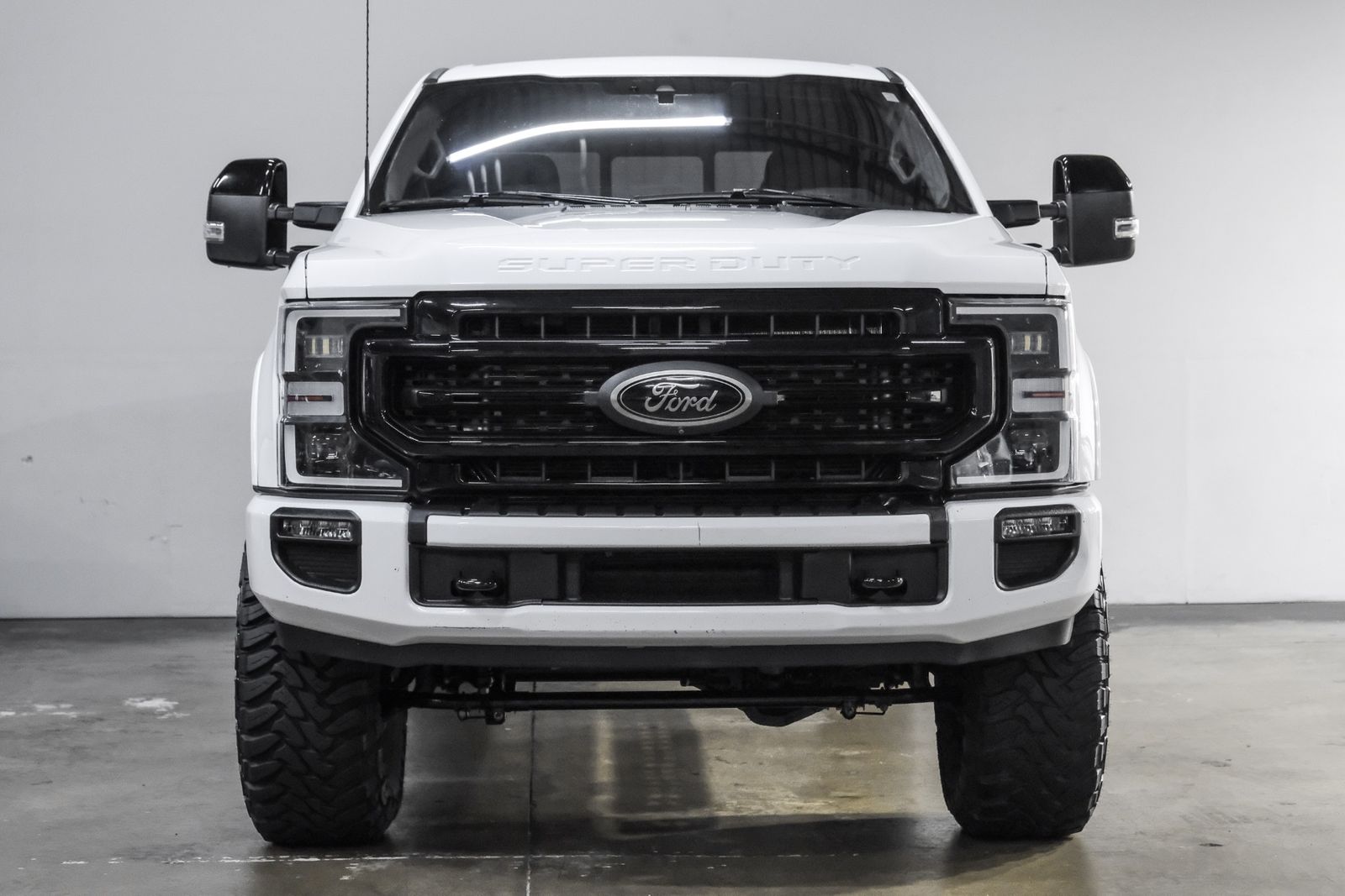 2021-ford-f250-lariat-super-duty-ultimate-tremor-for-sale-05