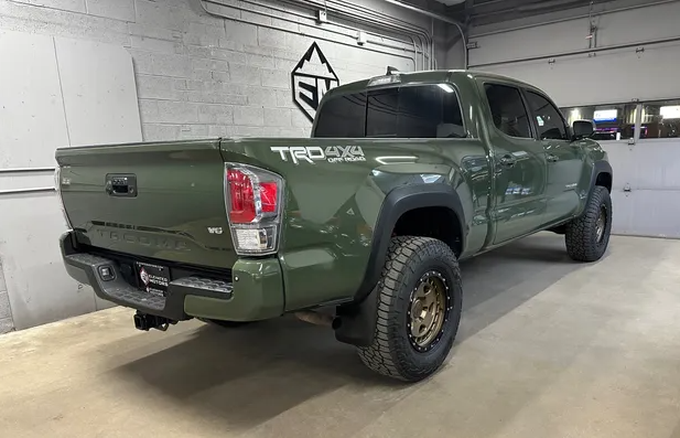 2021-toyota-tacoma-trd-off-road-02