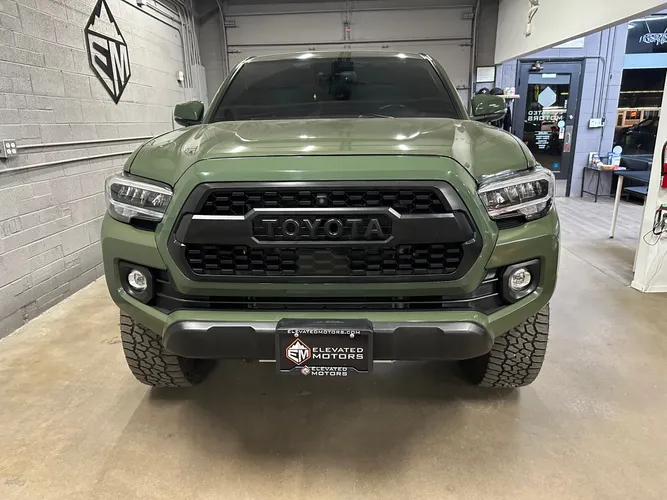 2021-toyota-tacoma-trd-off-road-03