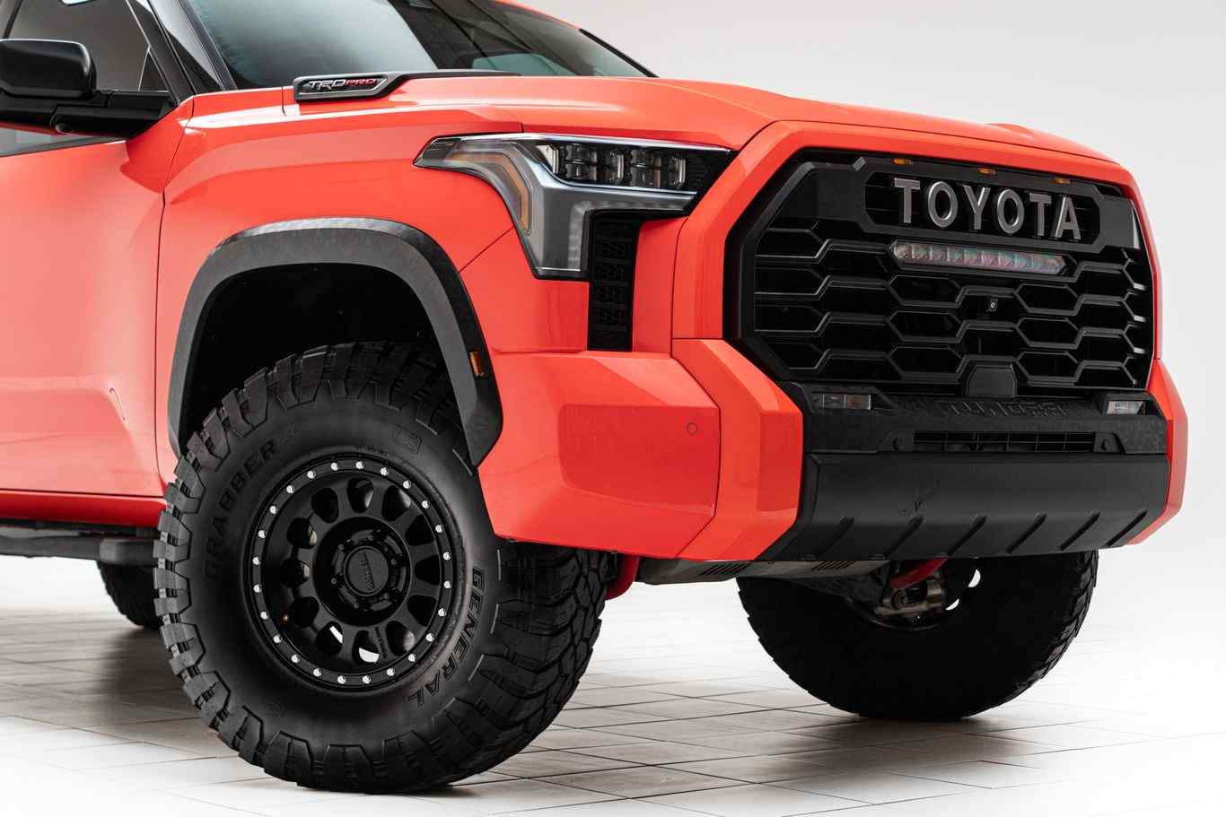 2022-toyota-tundra-trd-for-sale-02