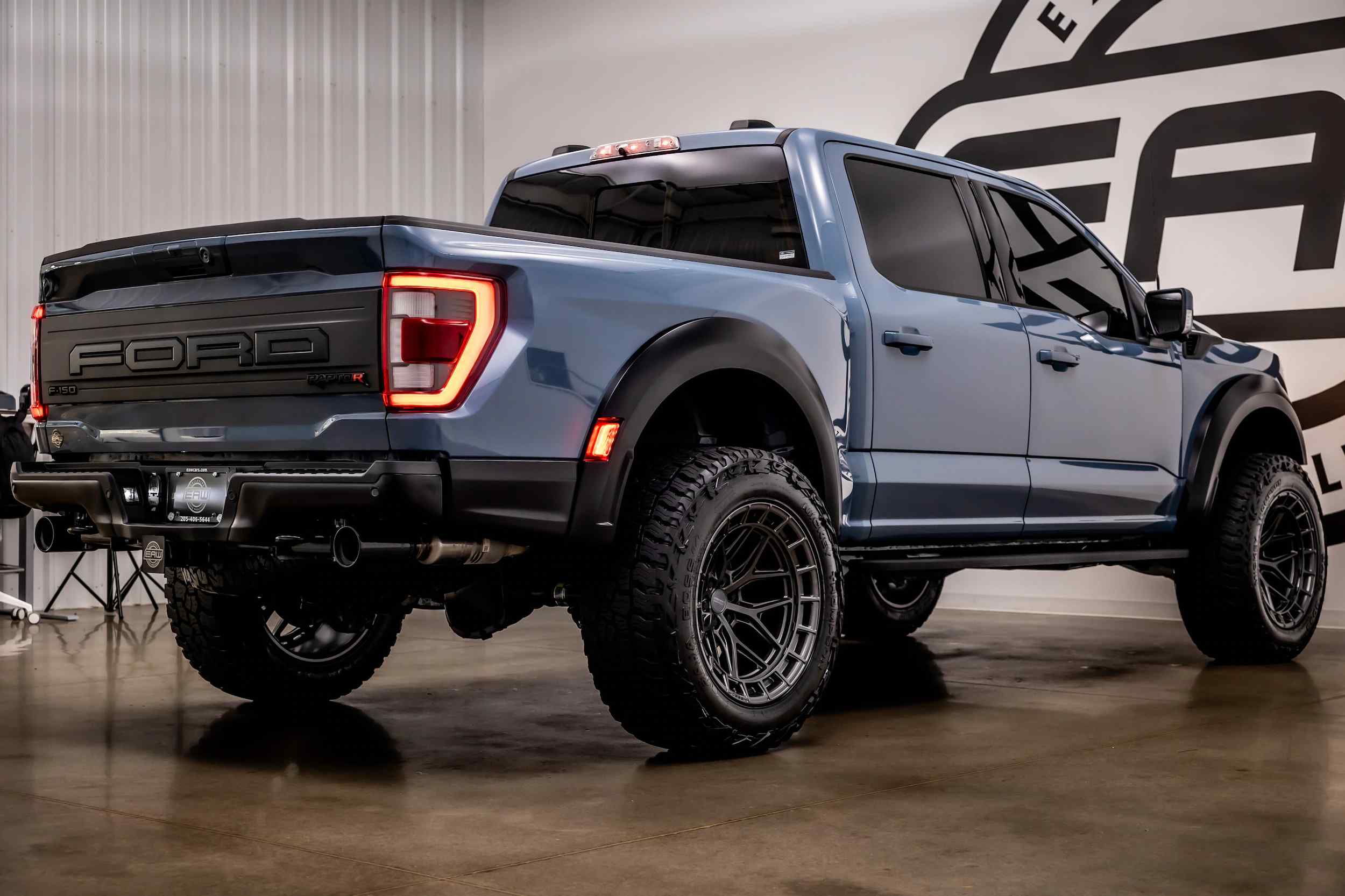 2023-Ford-F-150-raptor-r-for-sale-31