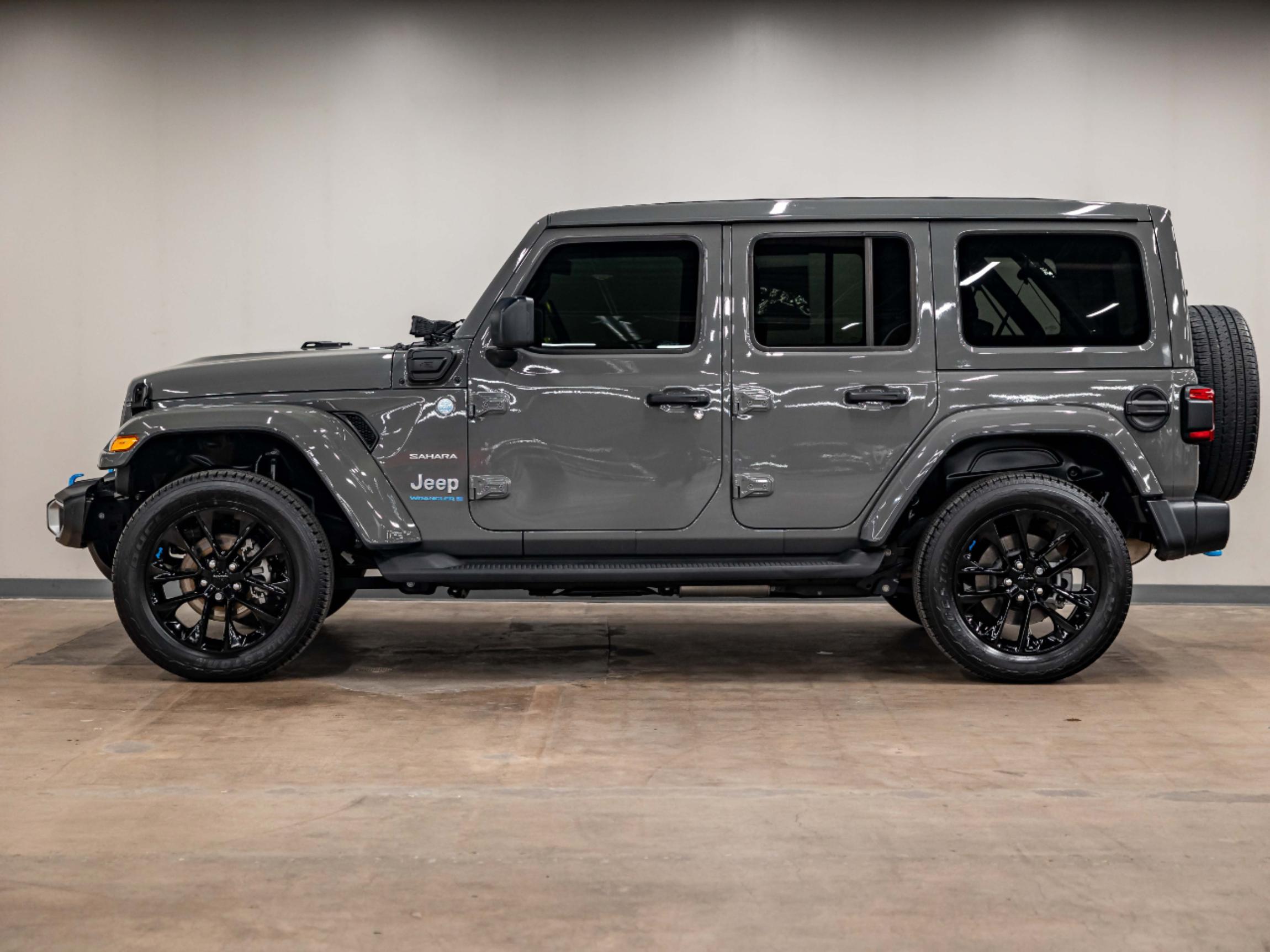 2023-Jeep-Wrangler-4xe-Unlimited-Sahara-for-sale-in-Denver-CO-80226-02