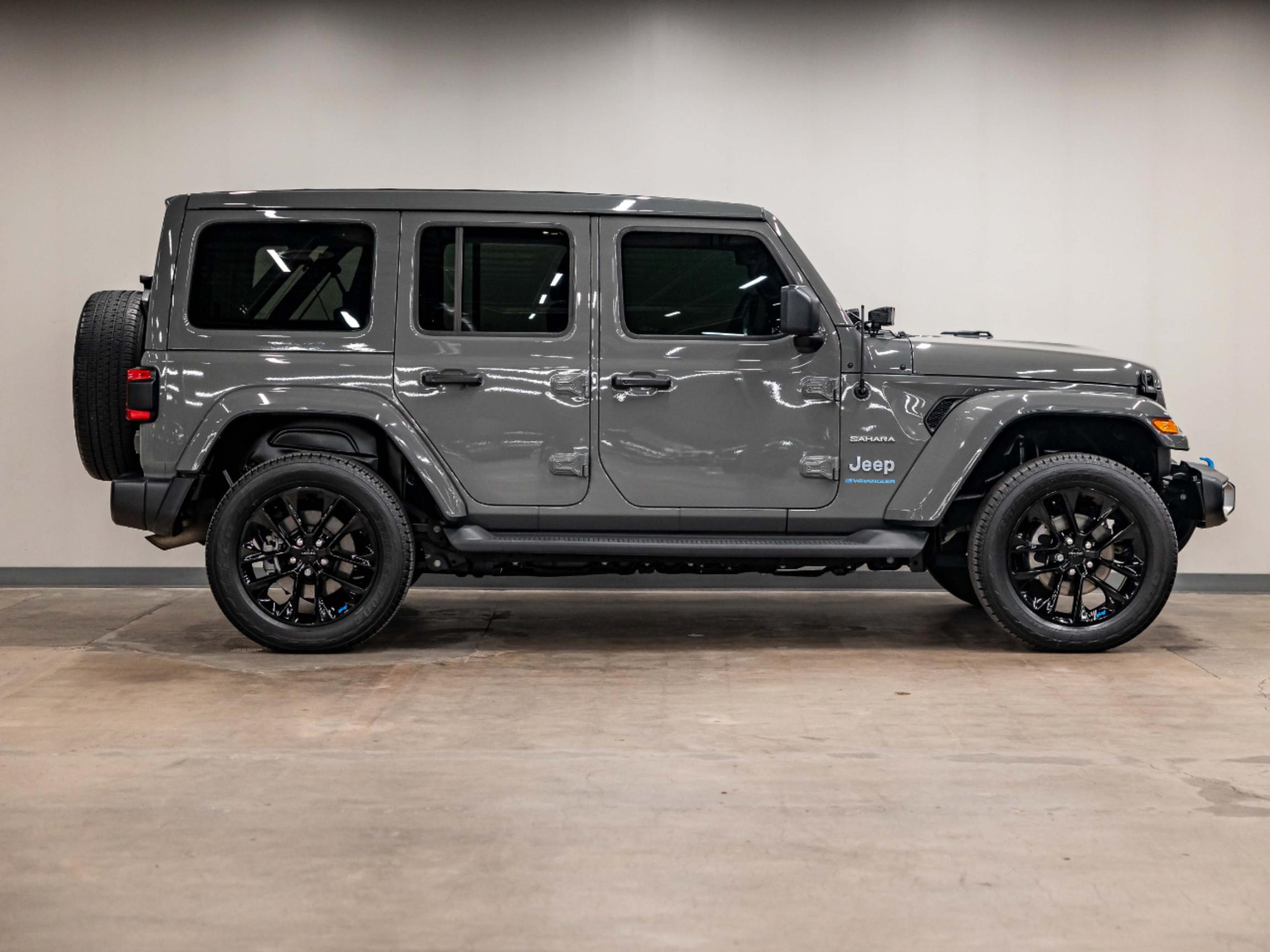 2023-Jeep-Wrangler-4xe-Unlimited-Sahara-for-sale-in-Denver-CO-80226-07