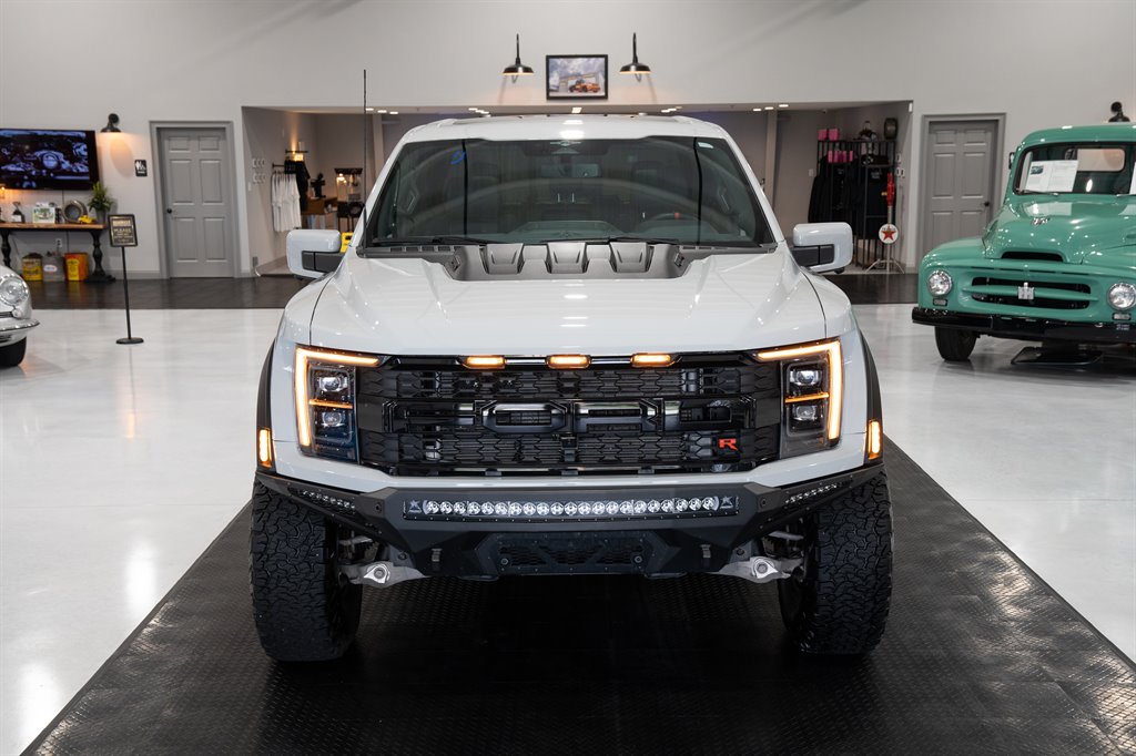 2023-ford-f-150-raptor-r-04