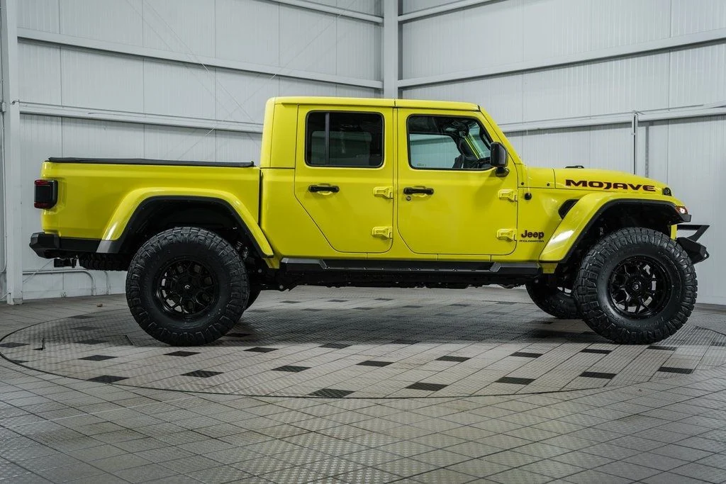 2023-jeep-gladiator-mojave-for-sale-08