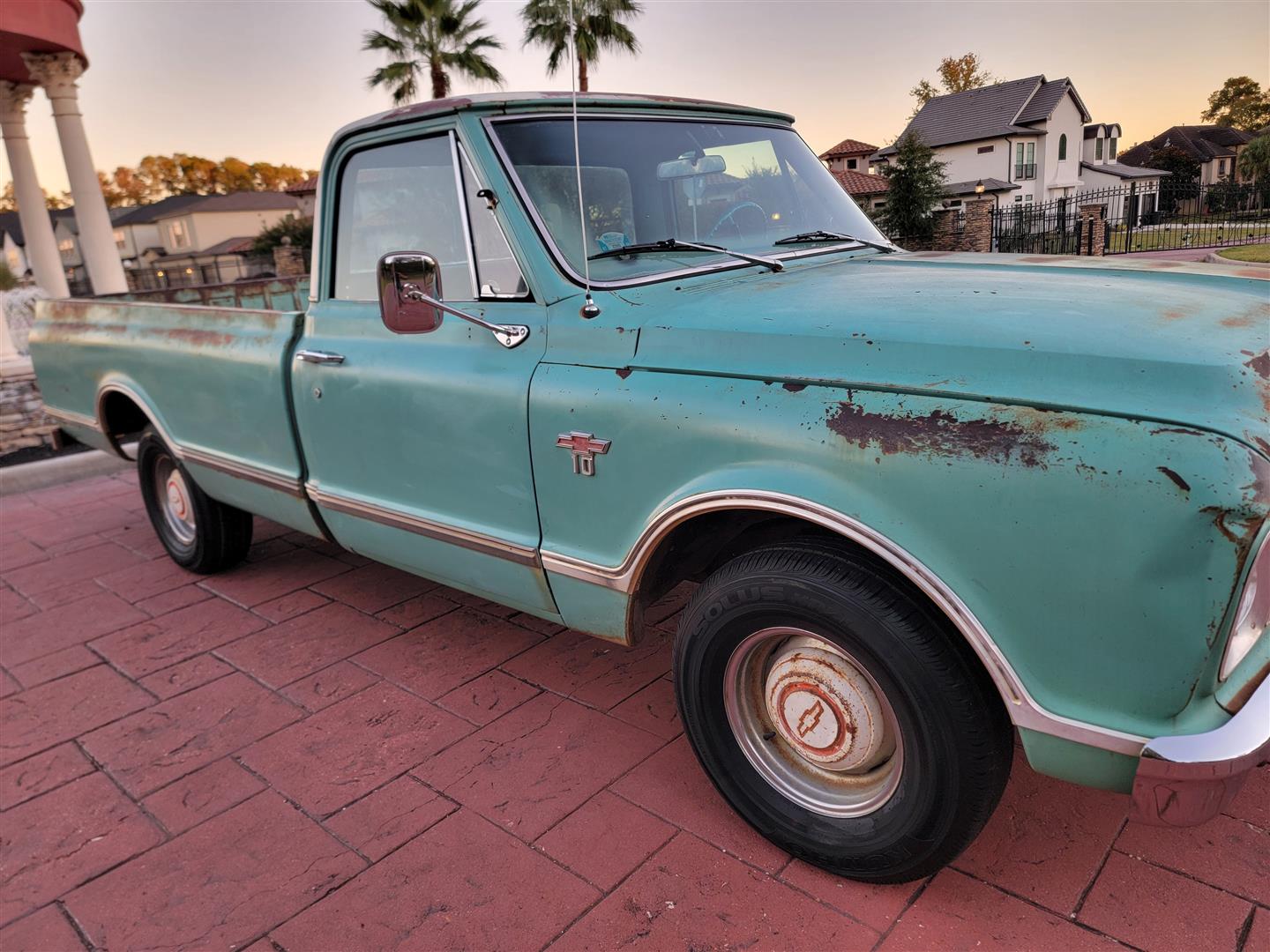 67ChevyC10lwb_53k_for-sale-02