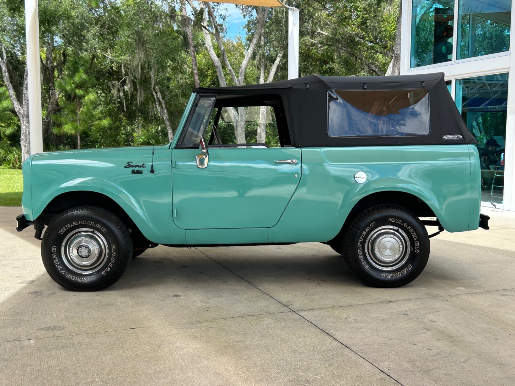 international-harvester-scout-800-03