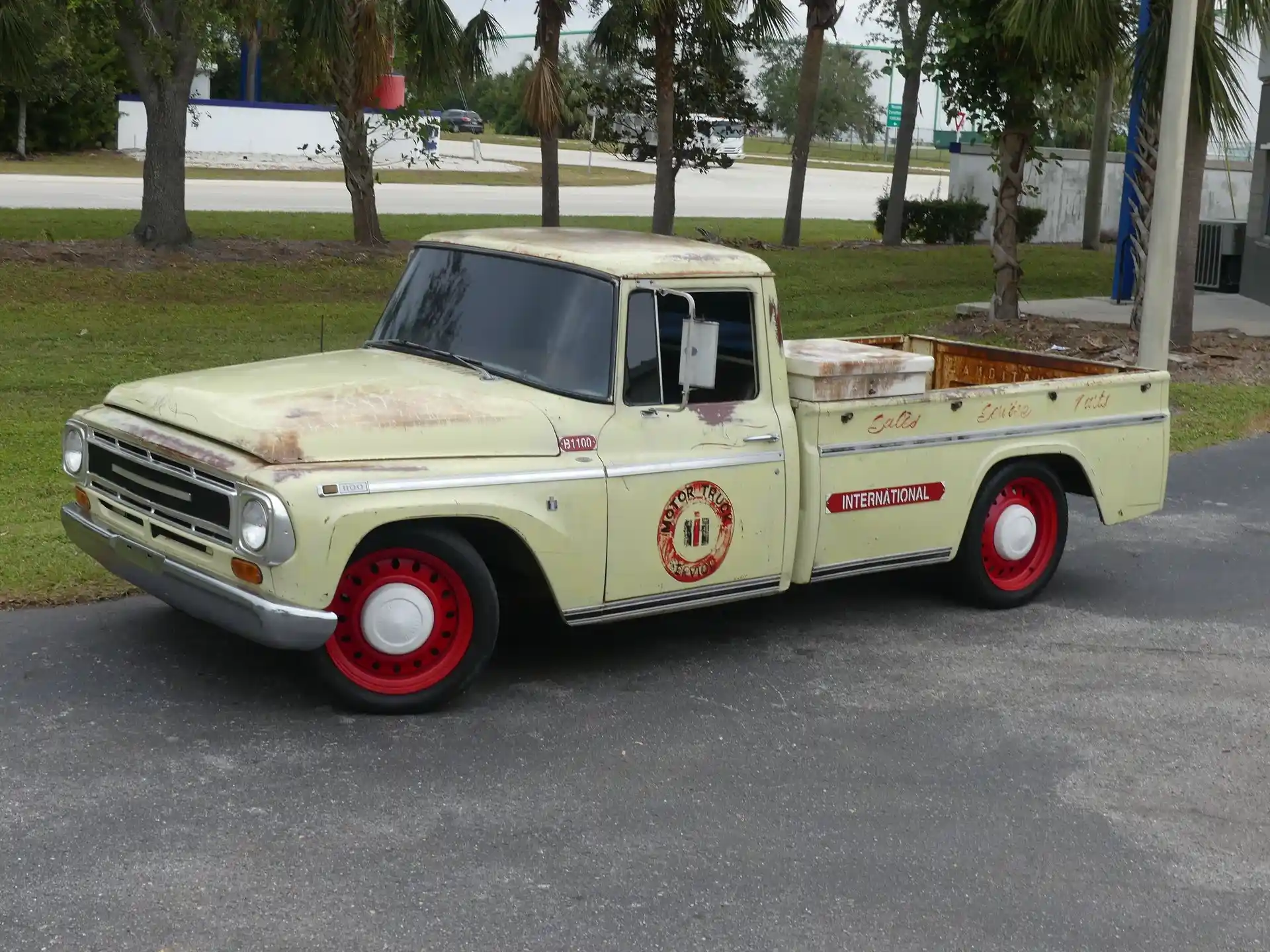 1968-international-harvester-1100-c-for-sale-01