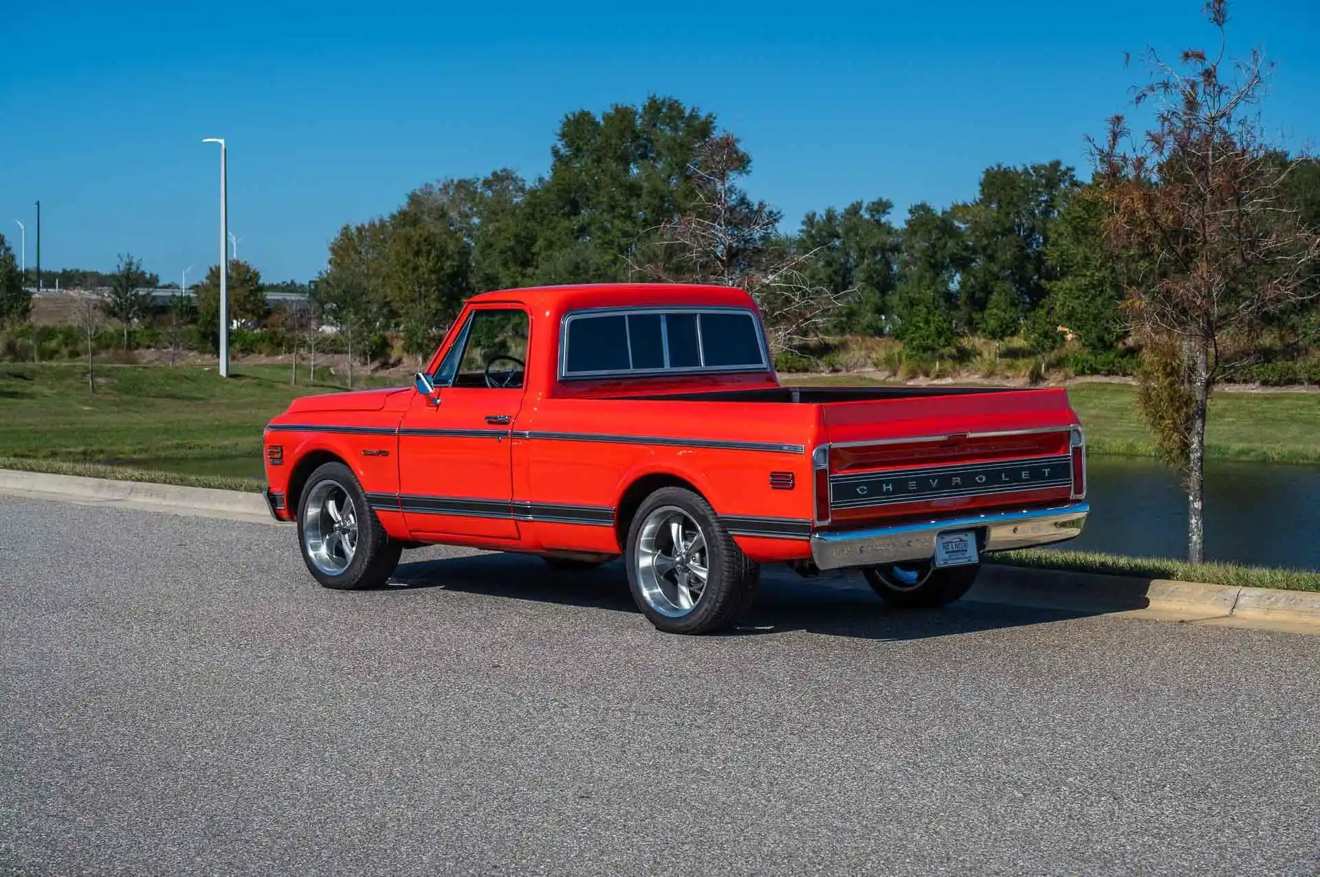 1969-chevrolet-c10-for-sale-03