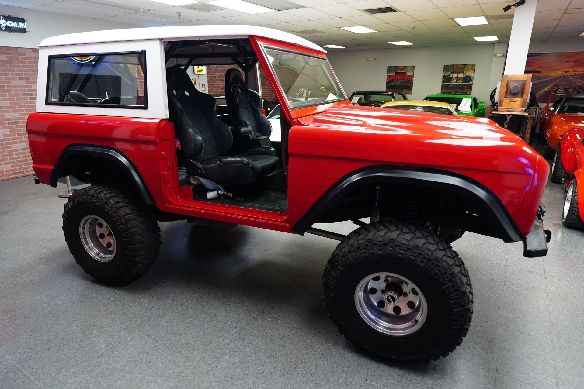 1969-ford-bronco-cca-for-sale-08