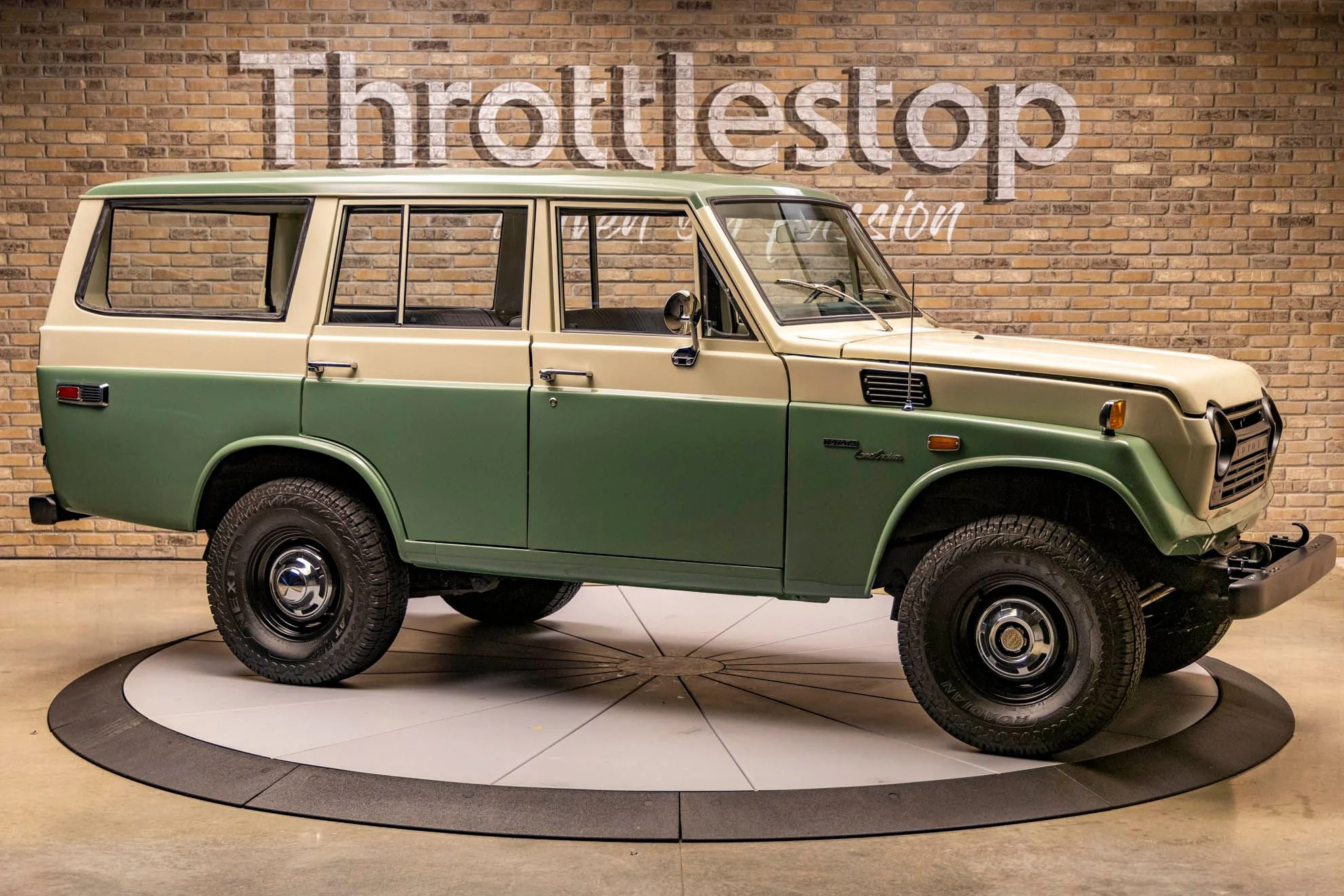 1972-toyota-fj55-land-cruiser-for-sale-05