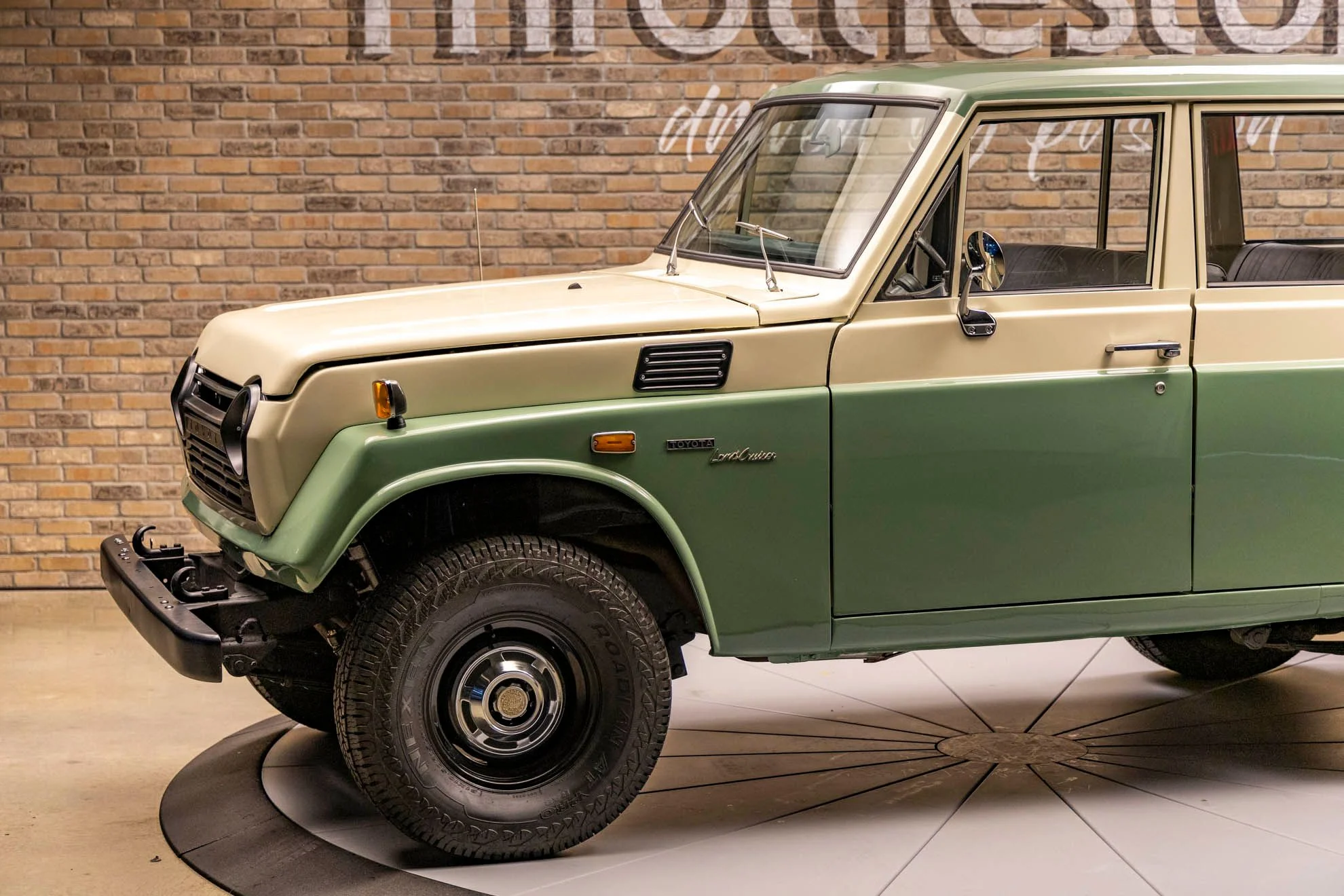 1972-toyota-fj55-land-cruiser-for-sale-09