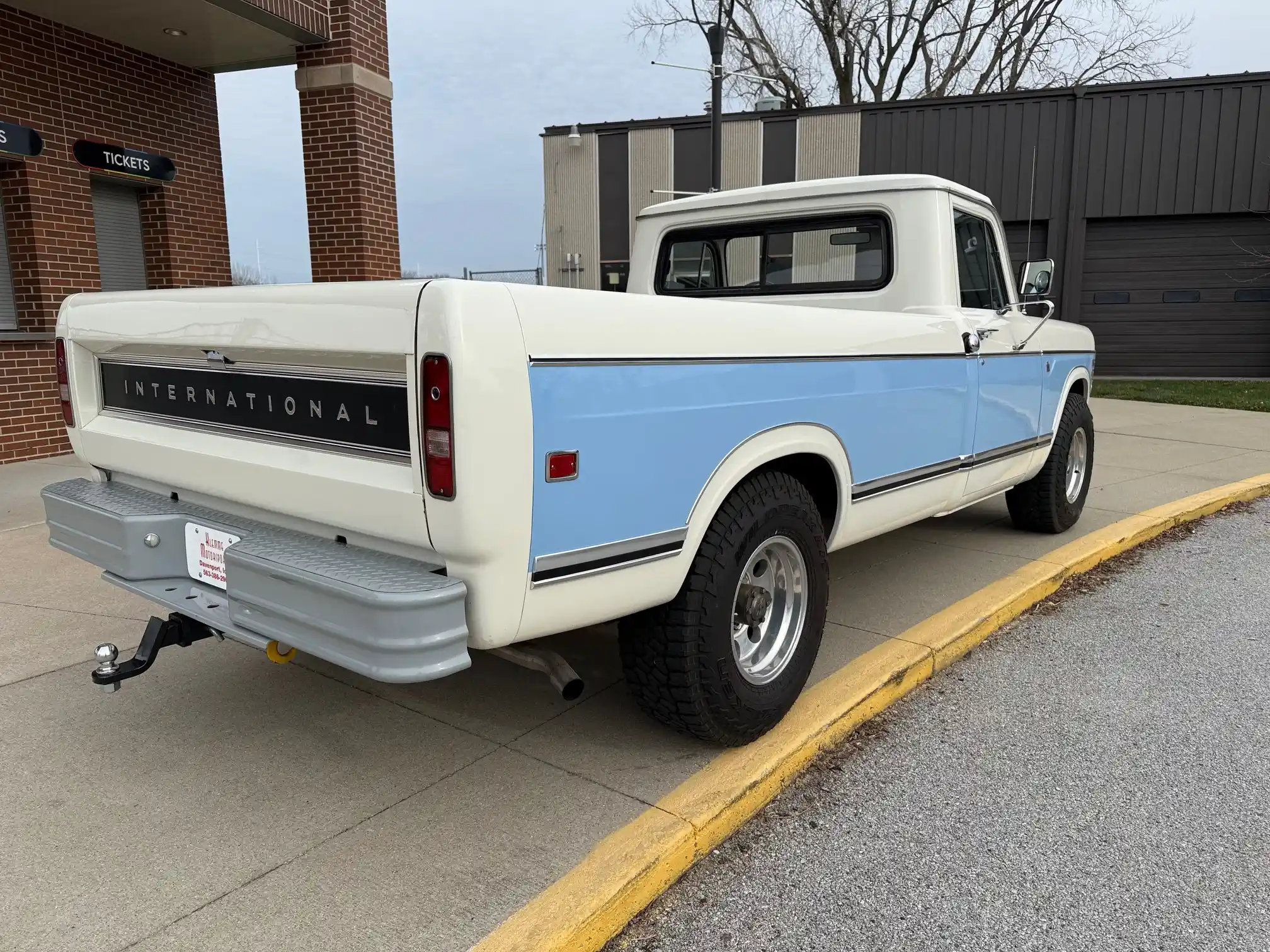 1973-international-harvester-1210-camper-special-for-sale-03