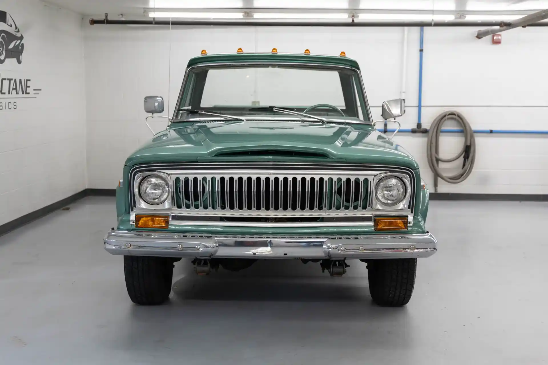 1975-jeep-j20-for-sale-02