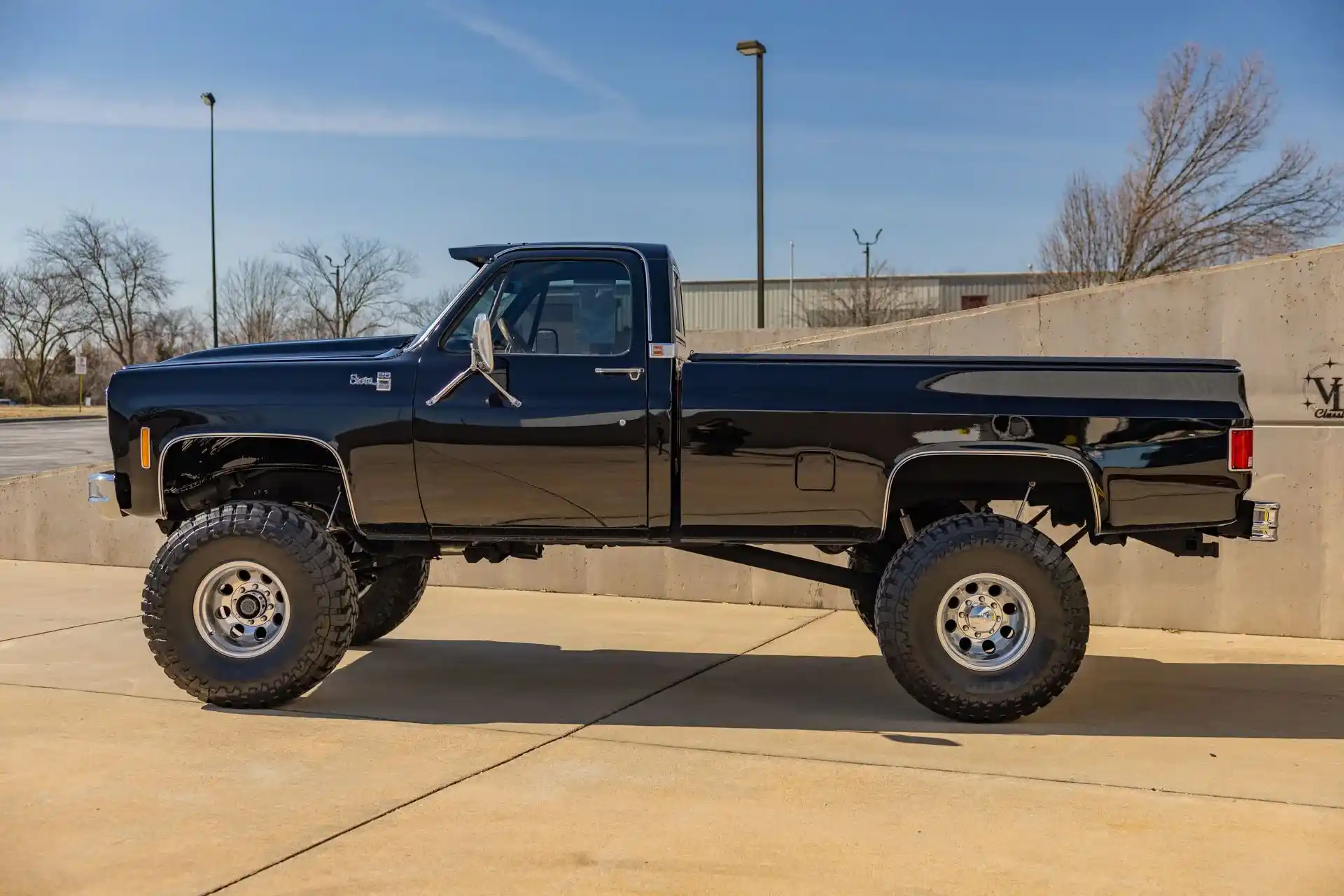 1976-gmc-k2500-sierra-for-sale-02