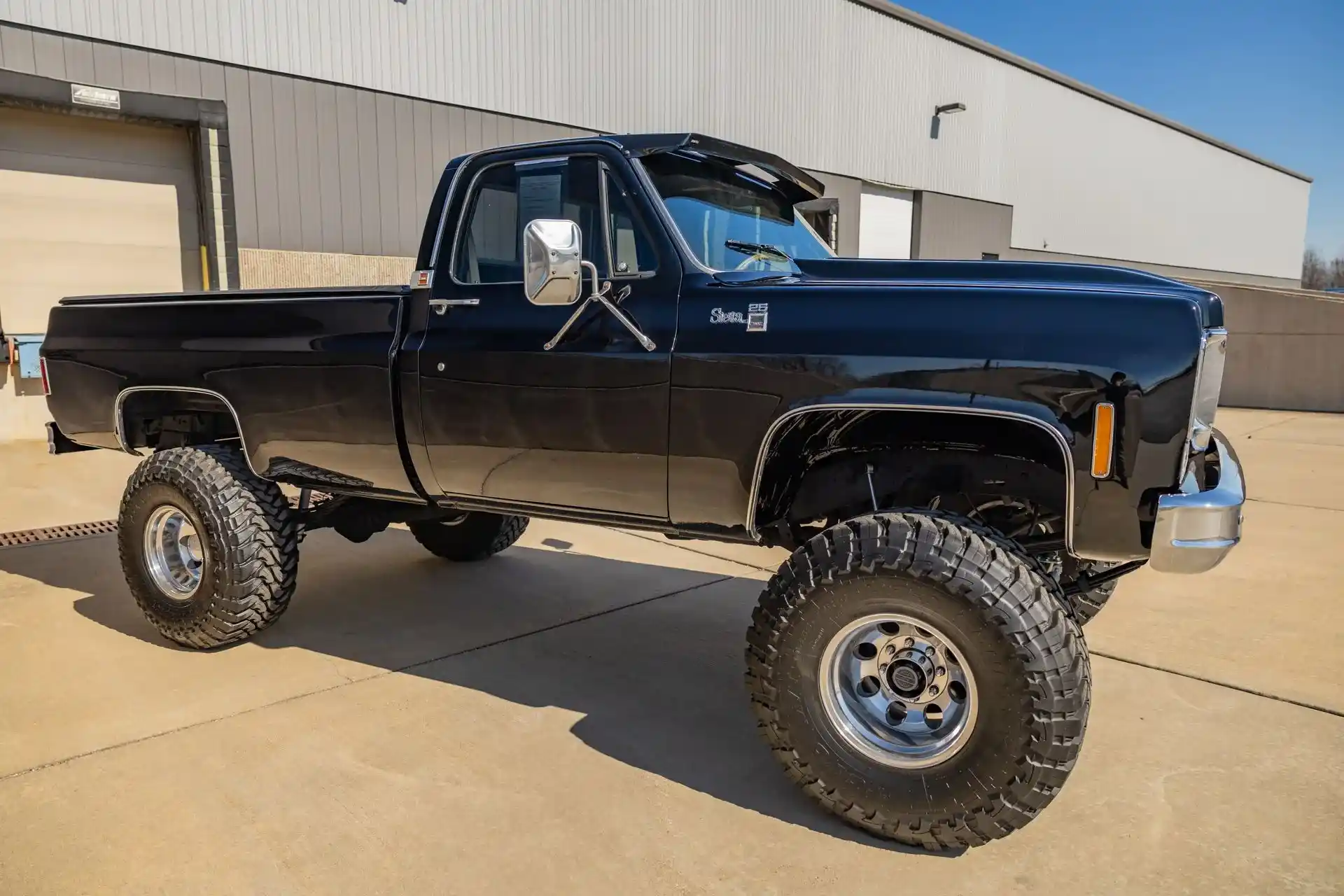 1976-gmc-k2500-sierra-for-sale-06