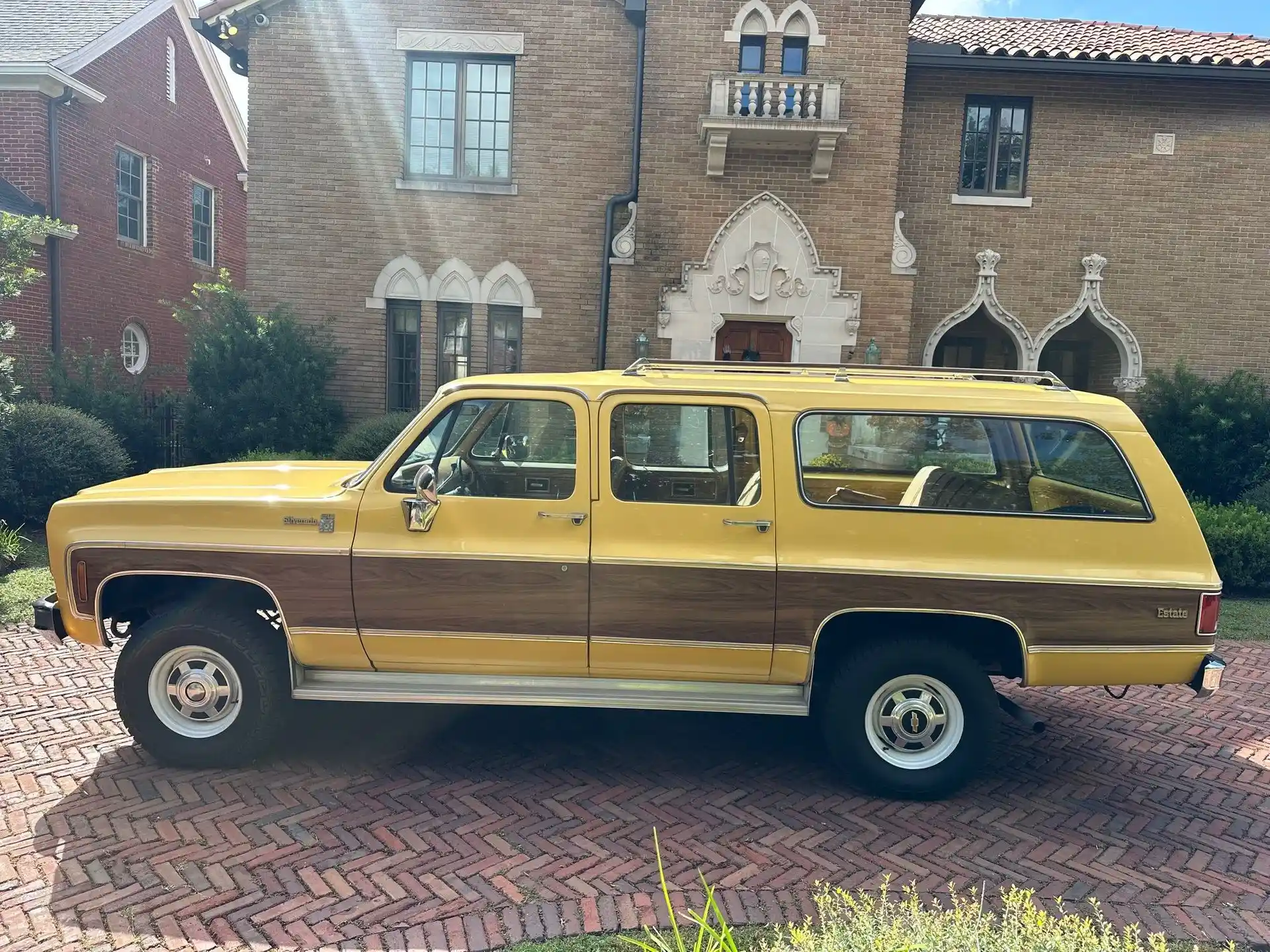 1977-chevrolet-suburban-k20-silverado-for-sale-07