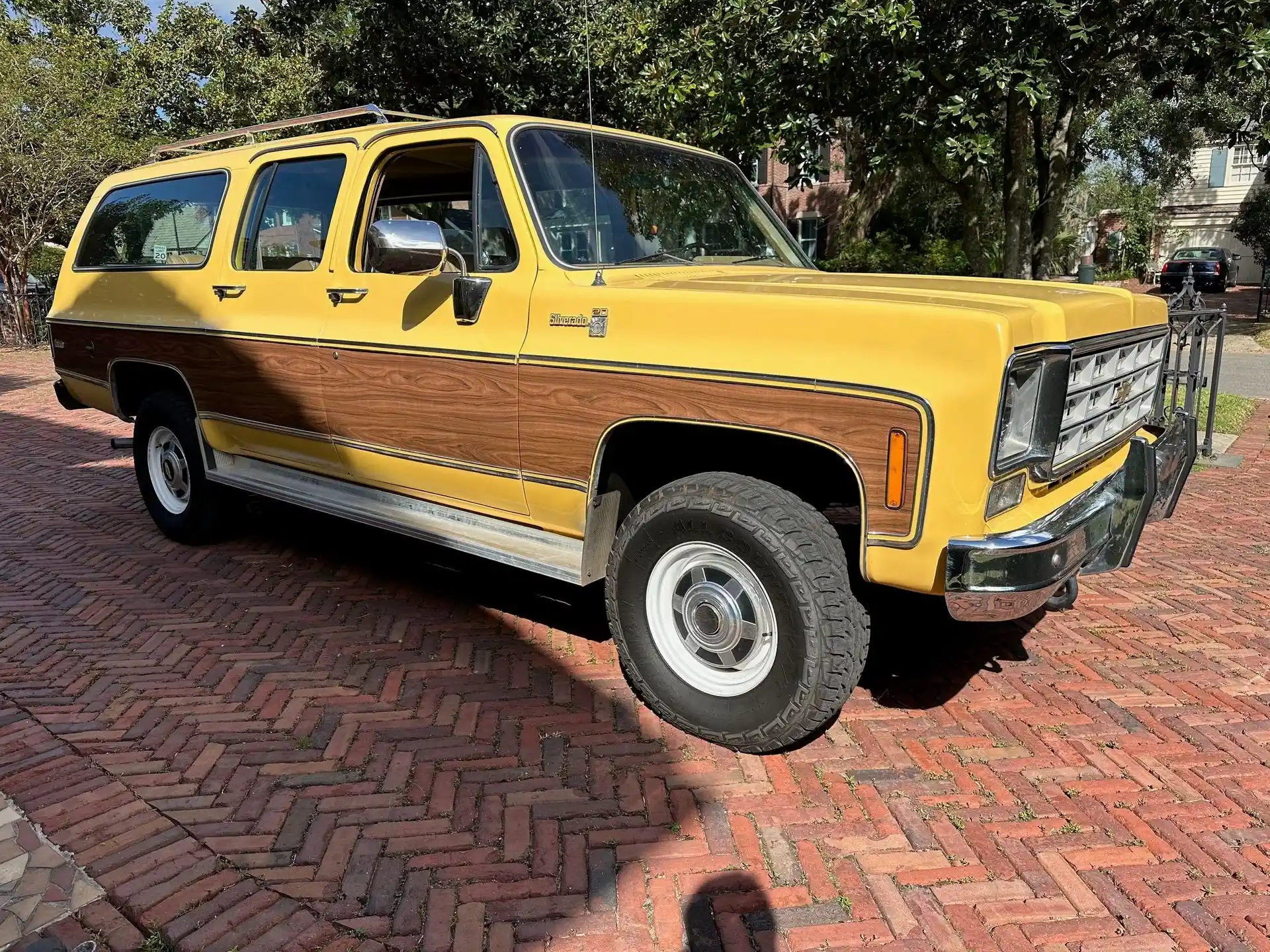 1977-chevrolet-suburban-k20-silverado-for-sale-10