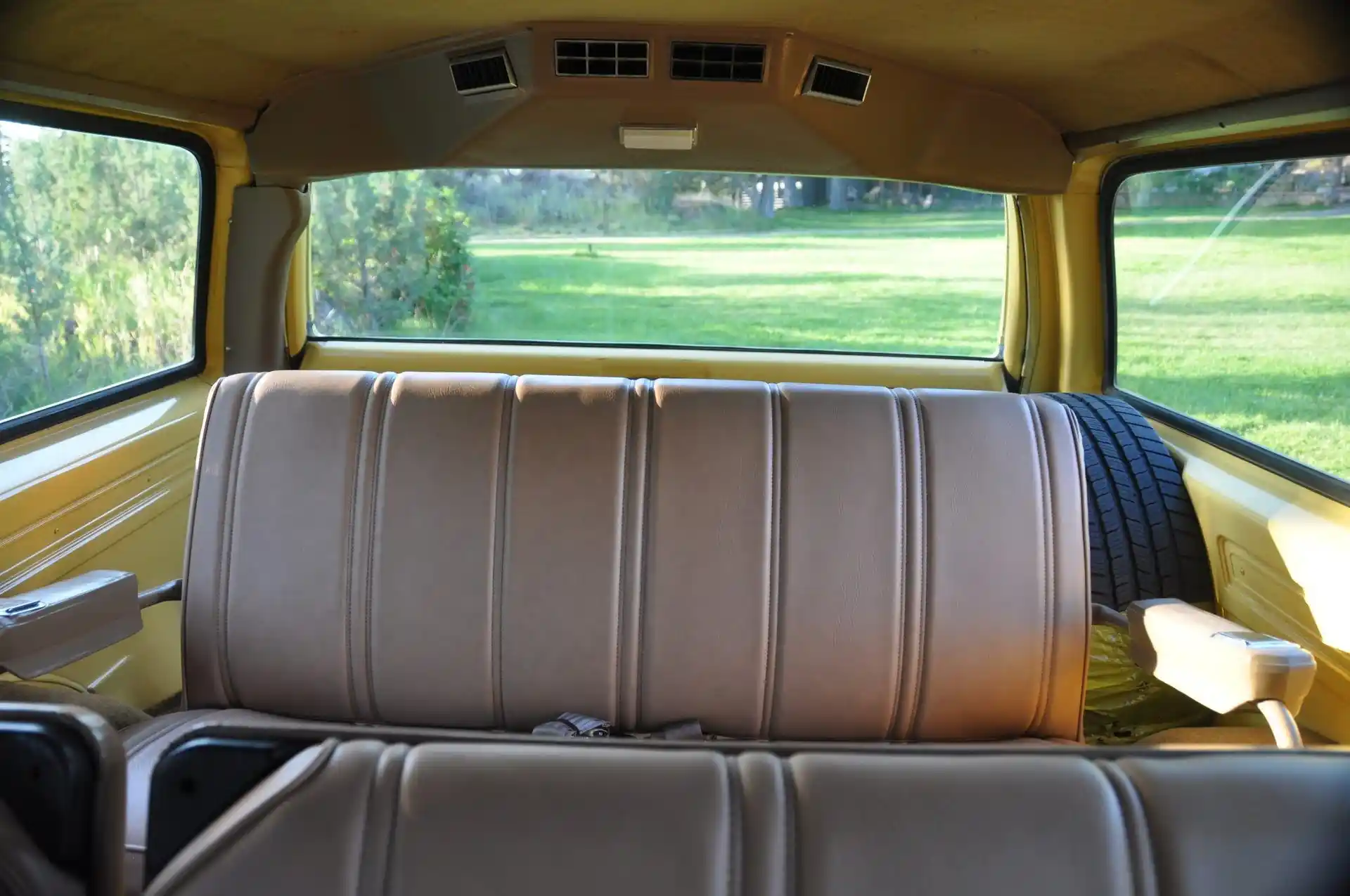 1977-chevrolet-suburban-k20-silverado-for-sale-13