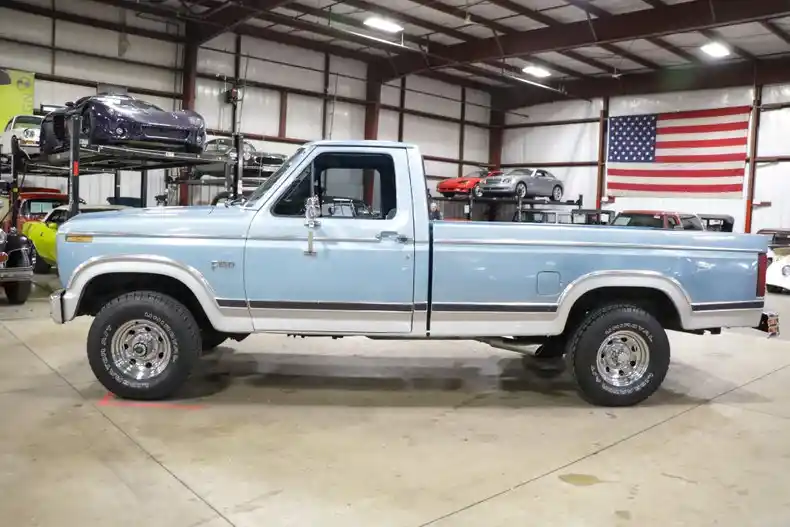 1983-ford-f150-xl-for-sale-02